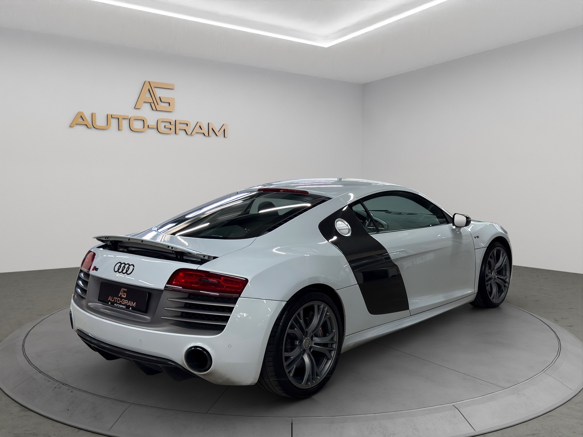AUDI R8 Coupé 5.2 S-Tronic Capristo-image-5