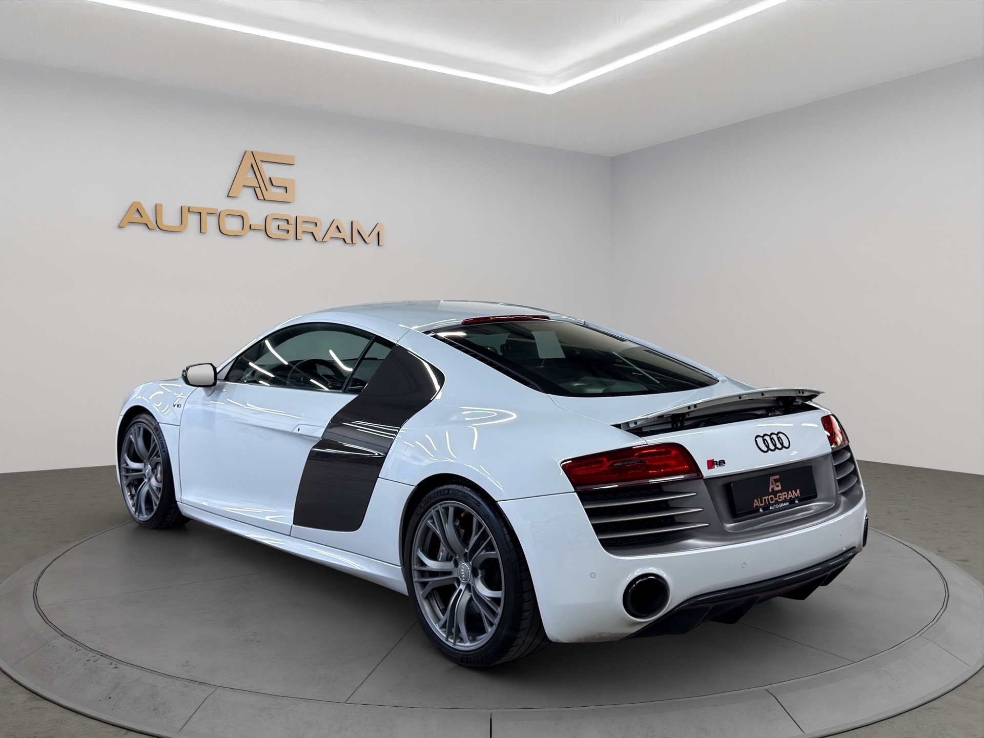 AUDI R8 Coupé 5.2 S-Tronic Capristo-image-3