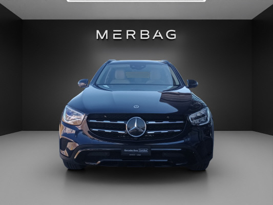 MERCEDES-BENZ GLC 300 d 4Matic-image-2