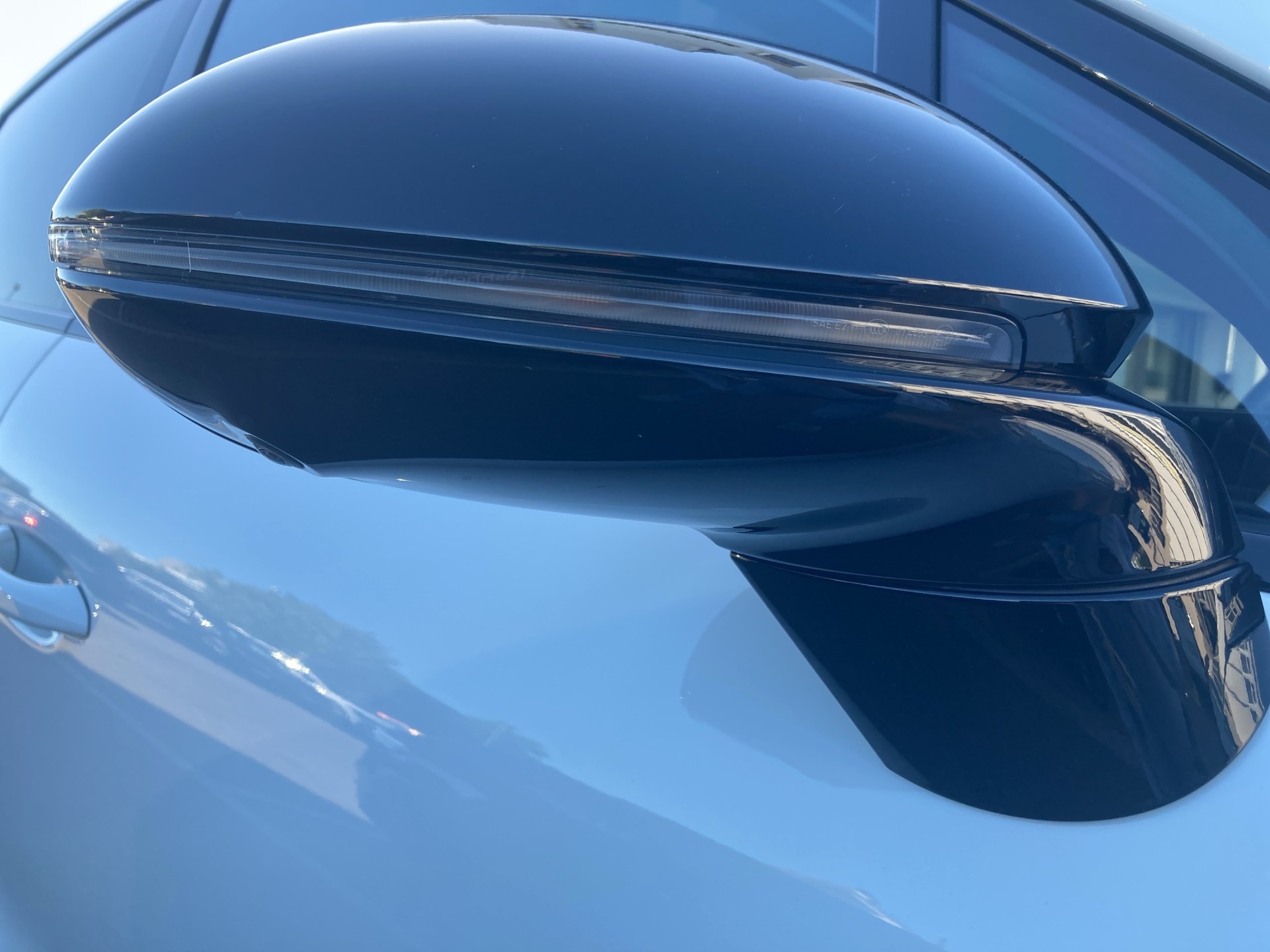 PORSCHE Cayenne Coupé Platinum Edition-image-18