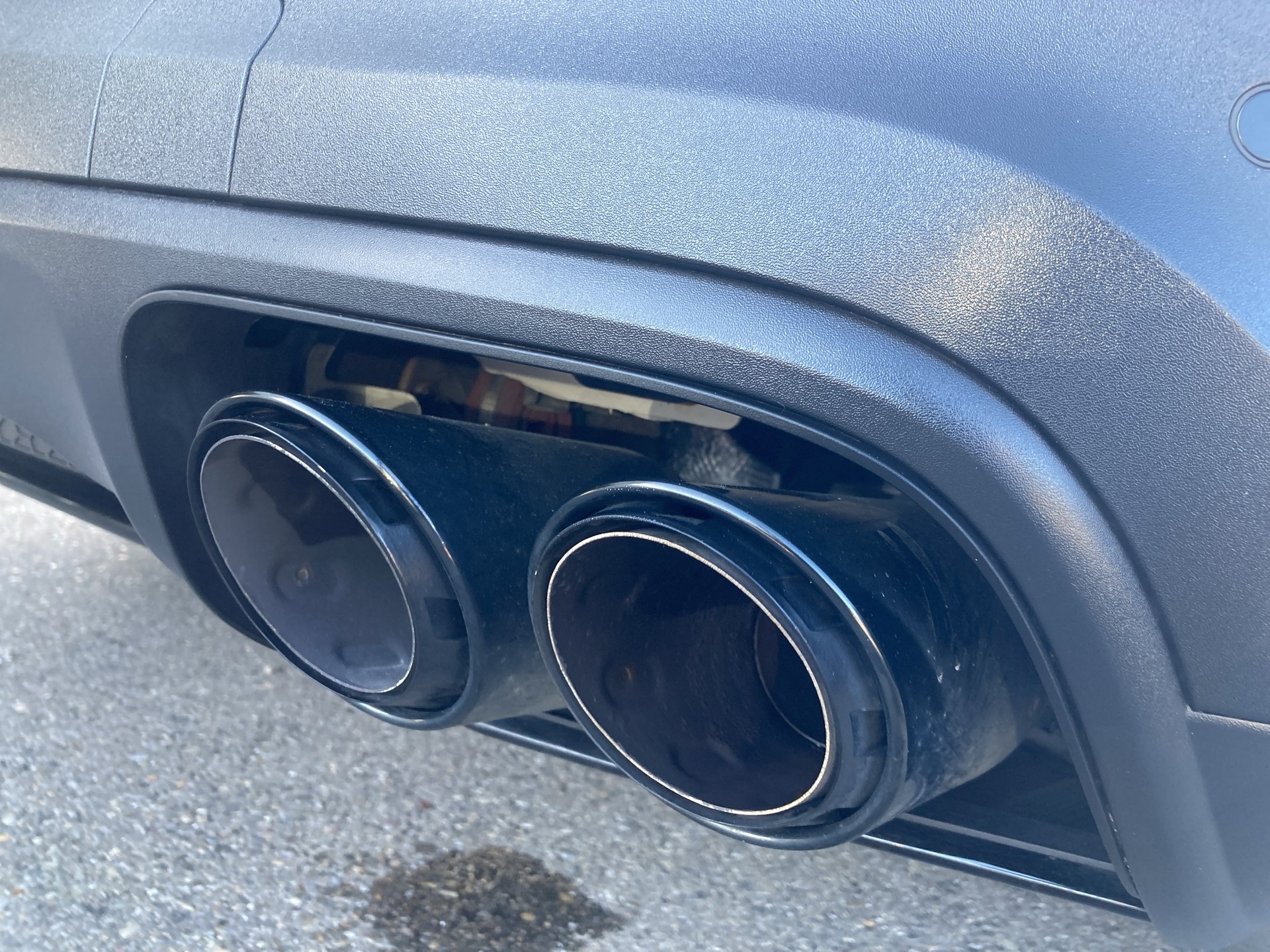 PORSCHE Cayenne Coupé Platinum Edition-image-22