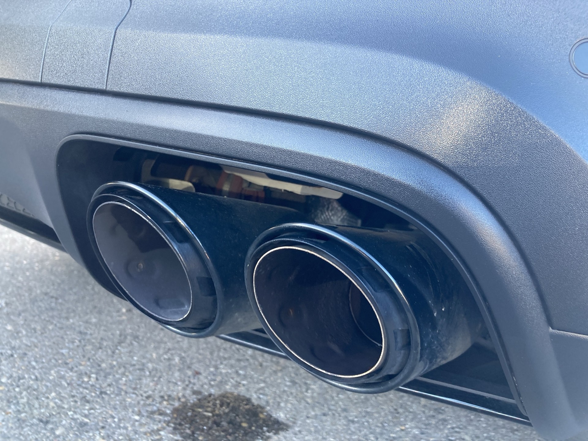 PORSCHE Cayenne Coupé Platinum Edition-image-19