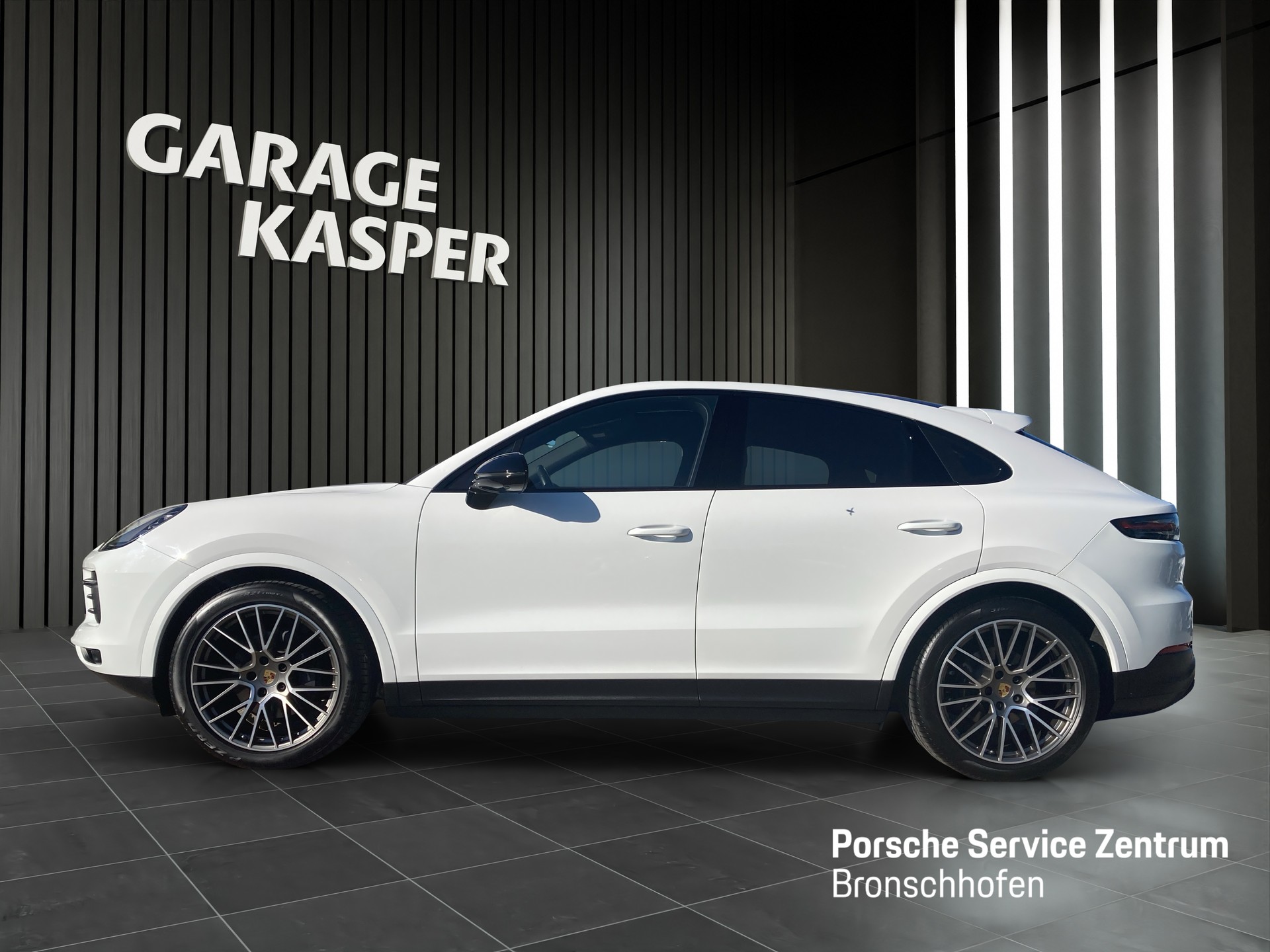 PORSCHE Cayenne Coupé Platinum Edition-showroom-element-1