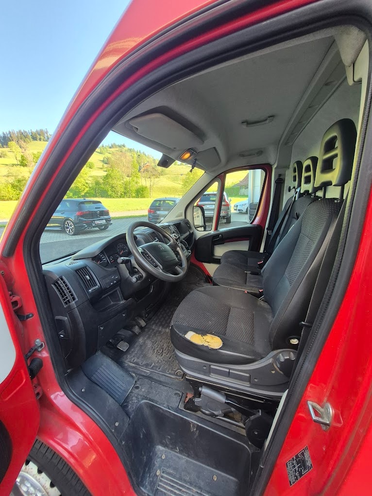 PEUGEOT Boxer 3.0 HDI 335 Active L2H2-image-9