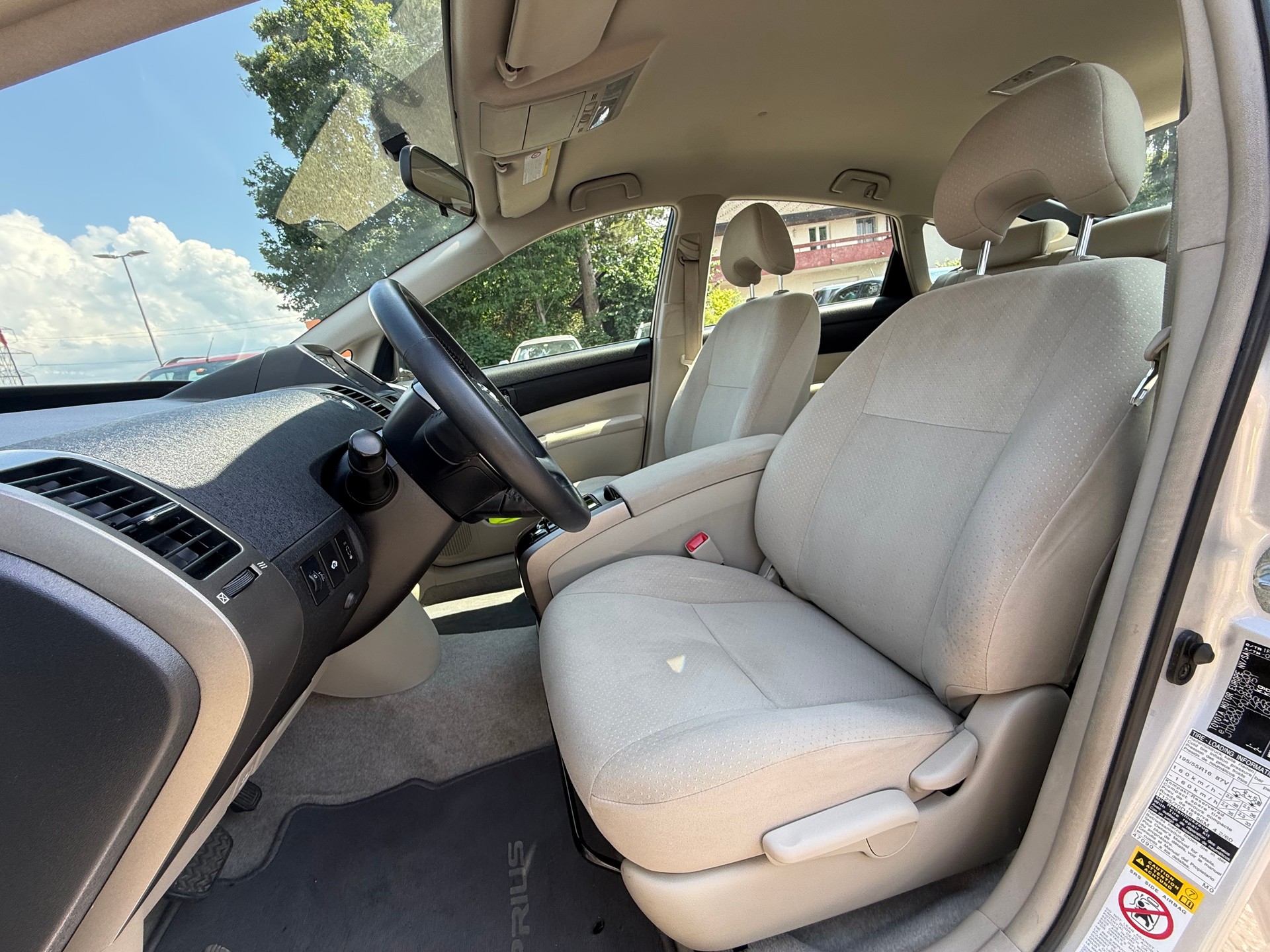 TOYOTA Prius 1.5 16V Hybrid Limited-image-9