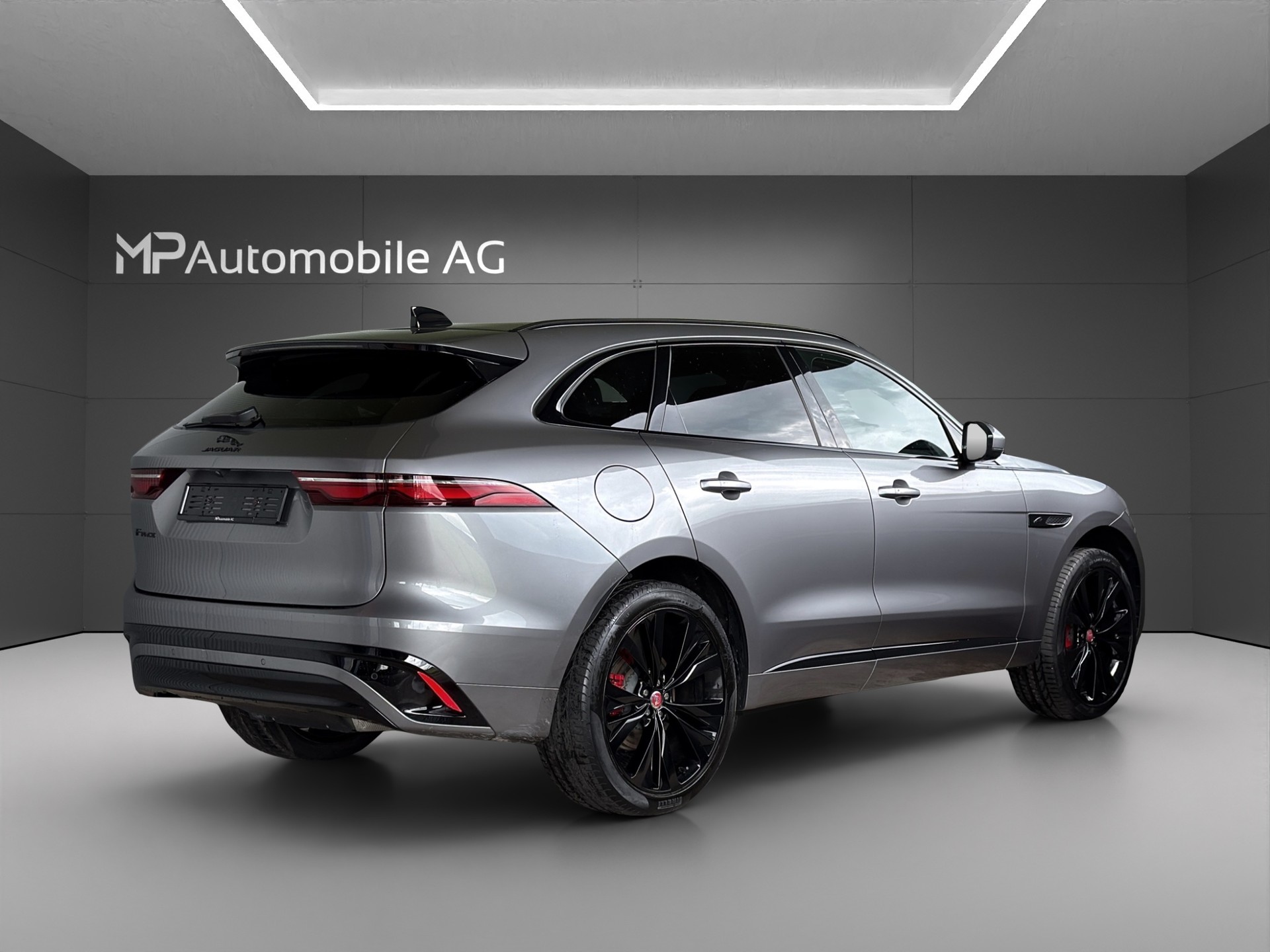 JAGUAR F-Pace 2.0 P250 R-Dynamic HSE AWD-image-3