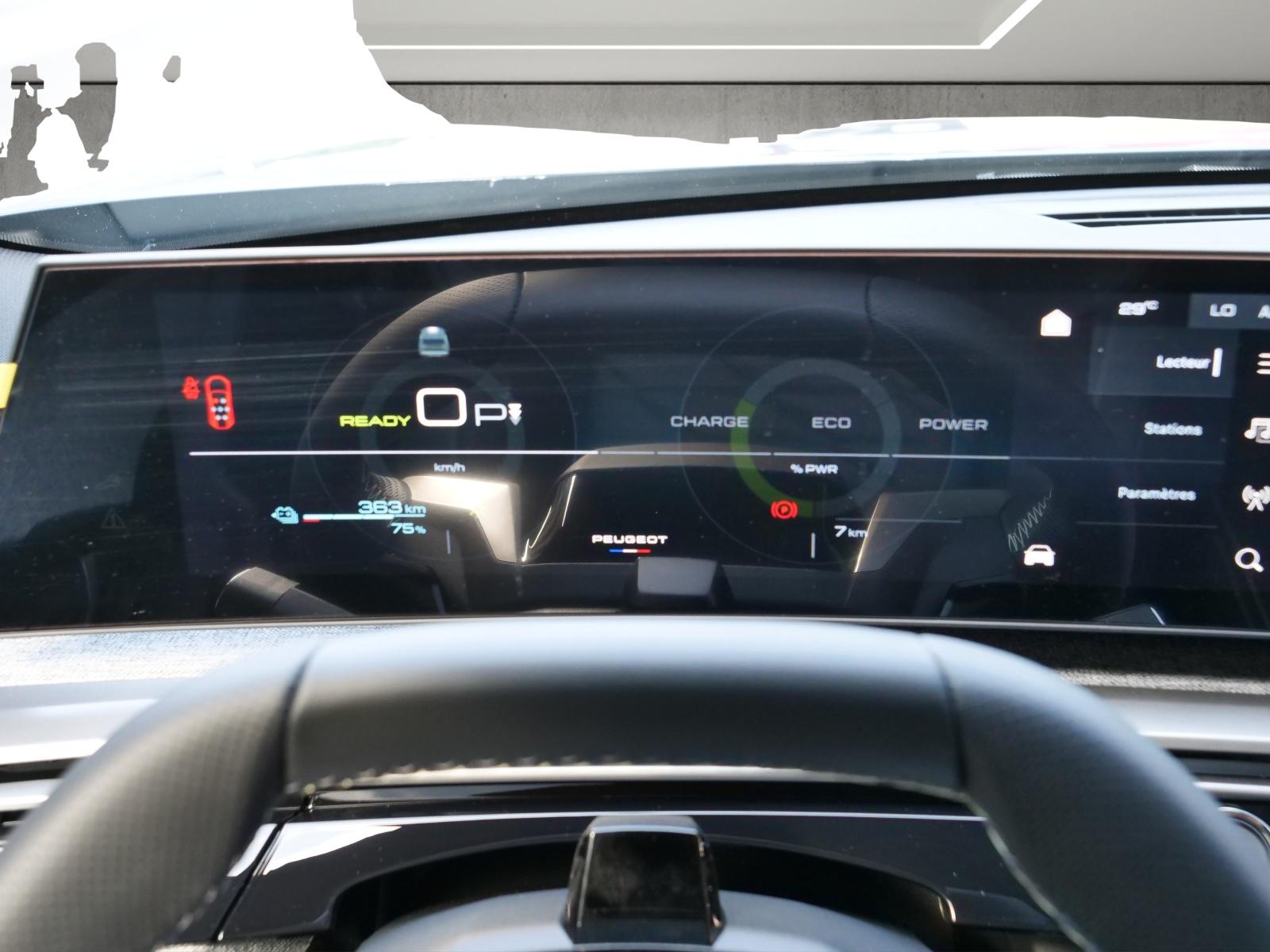 PEUGEOT 5008 e-GT 4x4 Exclusive-image-8