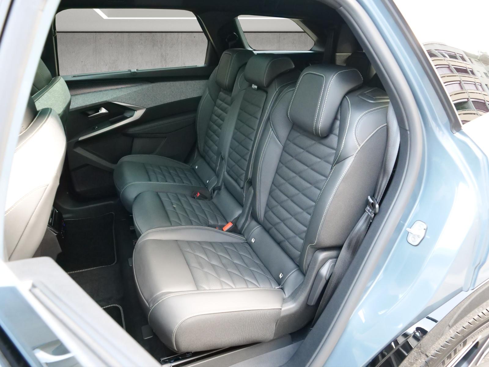 PEUGEOT 5008 e-GT 4x4 Exclusive-image-9