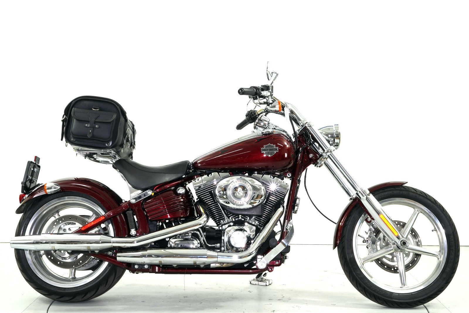 HARLEY-DAVIDSON FXCWC-showroom-element-3