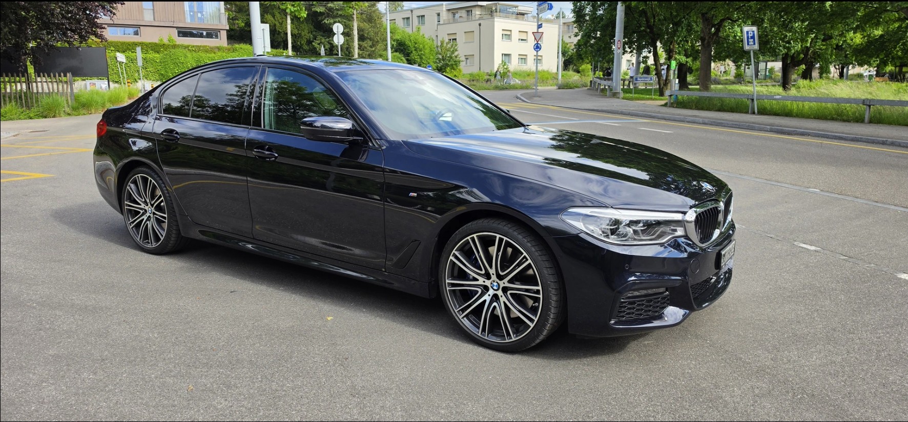 BMW 540i xDrive M Sport-image-0