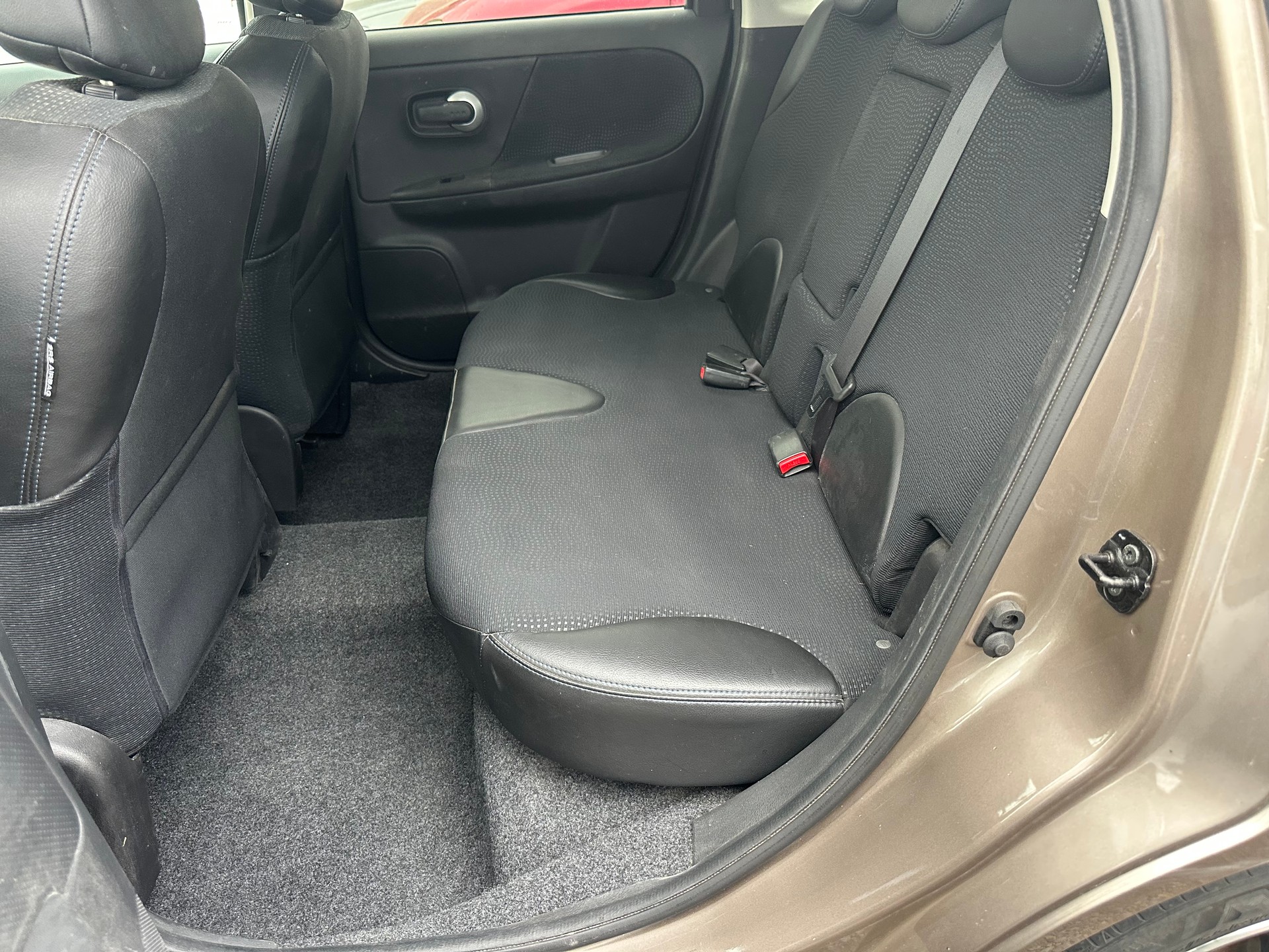 NISSAN Note 1.4 acenta-image-10