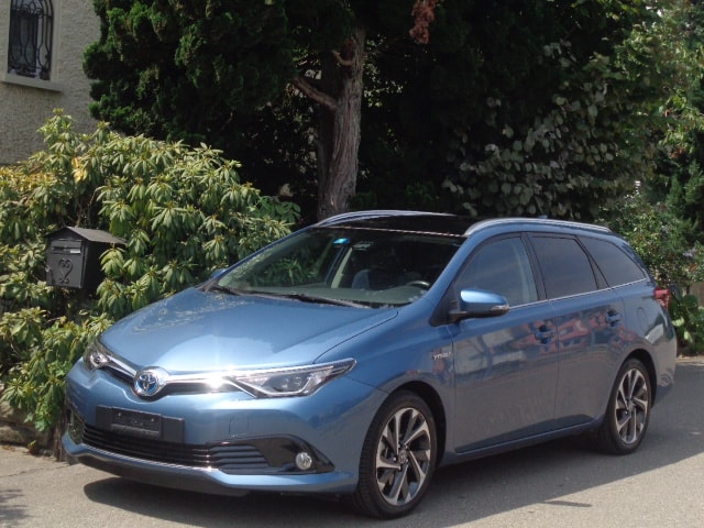 TOYOTA Auris Touring Sports 1.8 HSD Style e-CVT-image-0