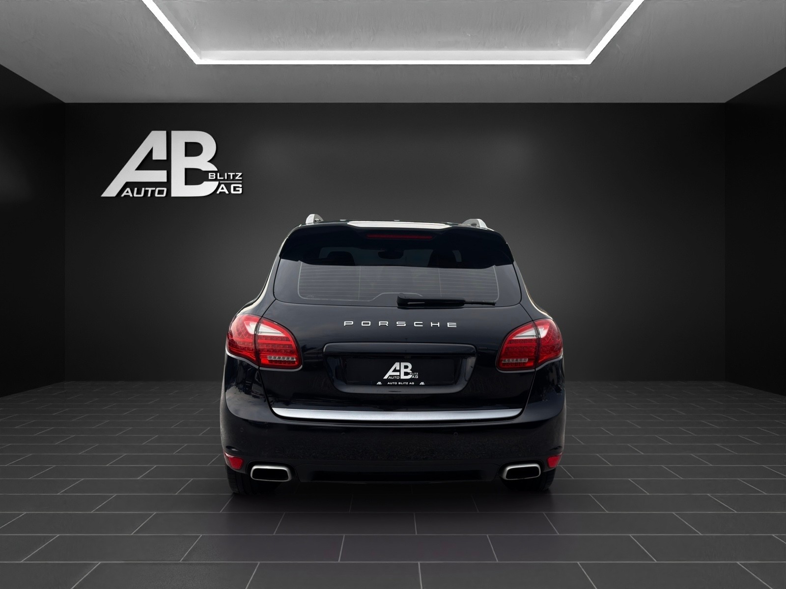 PORSCHE Cayenne Tiptronic-image-3