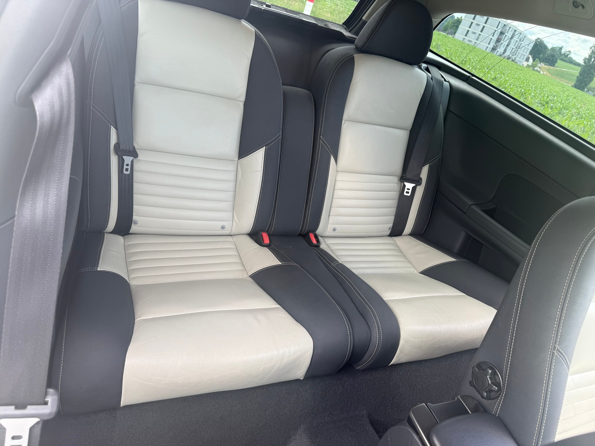 VOLVO C30 D3 R-Design-image-8
