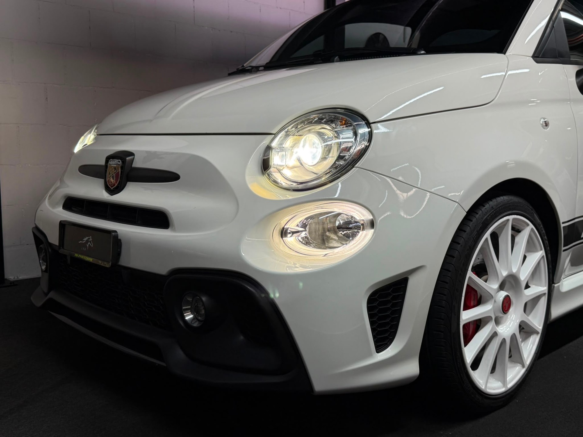 FIAT 595 1.4 16V Turbo Abarth Comp 70° Anniv. Duologic / Akrapovic / Carbon ..-image-6