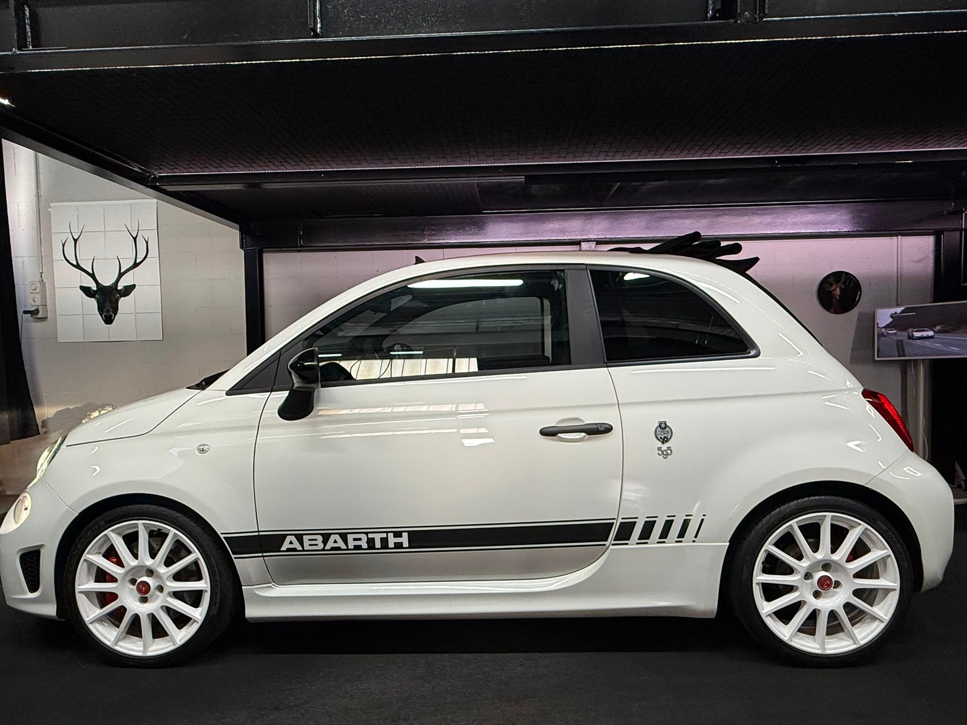FIAT 595 1.4 16V Turbo Abarth Comp 70° Anniv. Duologic / Akrapovic / Carbon ..-showroom-element-2