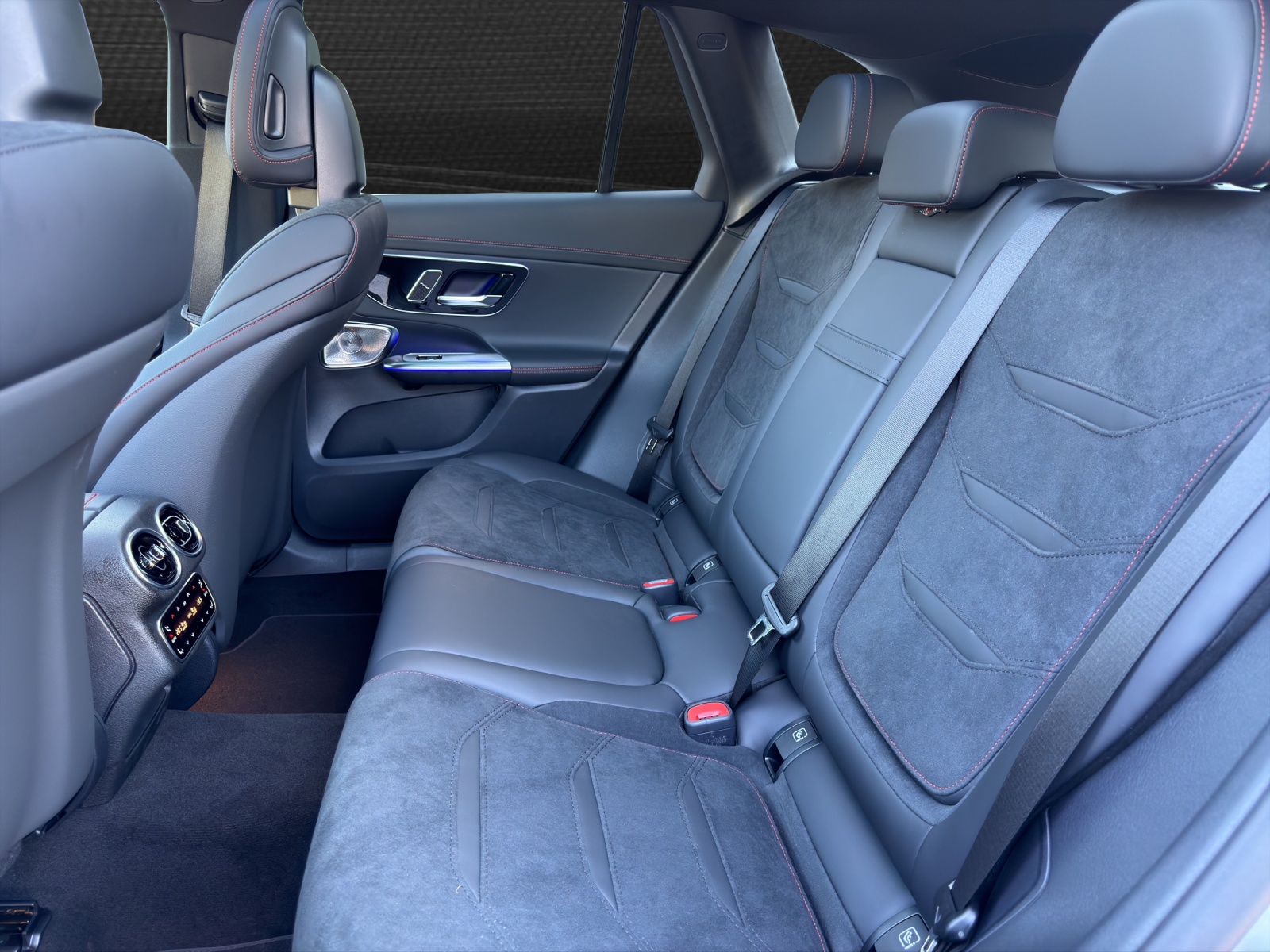 MERCEDES-BENZ GLC 53 AMG 4Matic+ 9G-Tronic-image-10