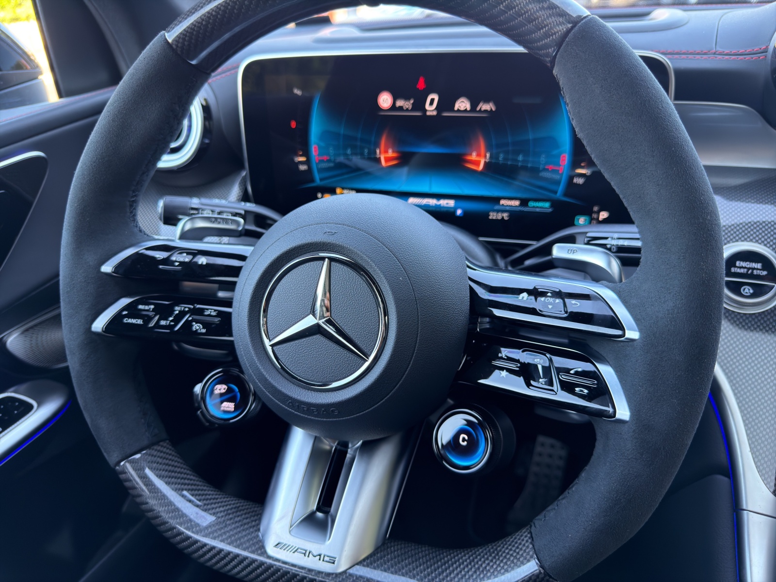 MERCEDES-BENZ GLC 53 AMG 4Matic+ 9G-Tronic-image-16
