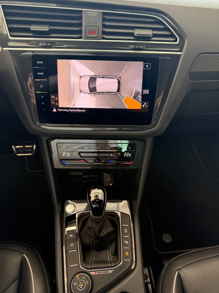 VW Tiguan 2.0TSI R-Line 4Motion DSG-image-6