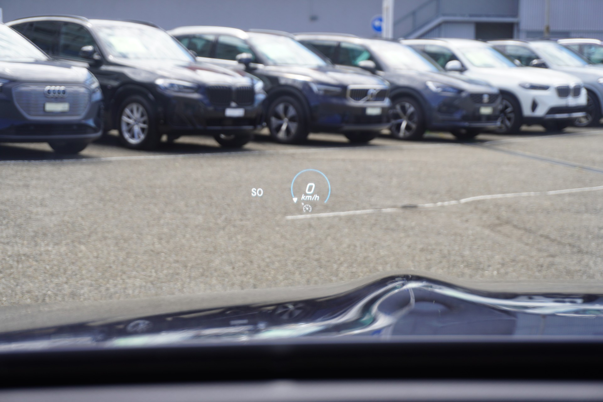 MERCEDES-BENZ E 300 Avantgarde 9G-Tronic-image-37