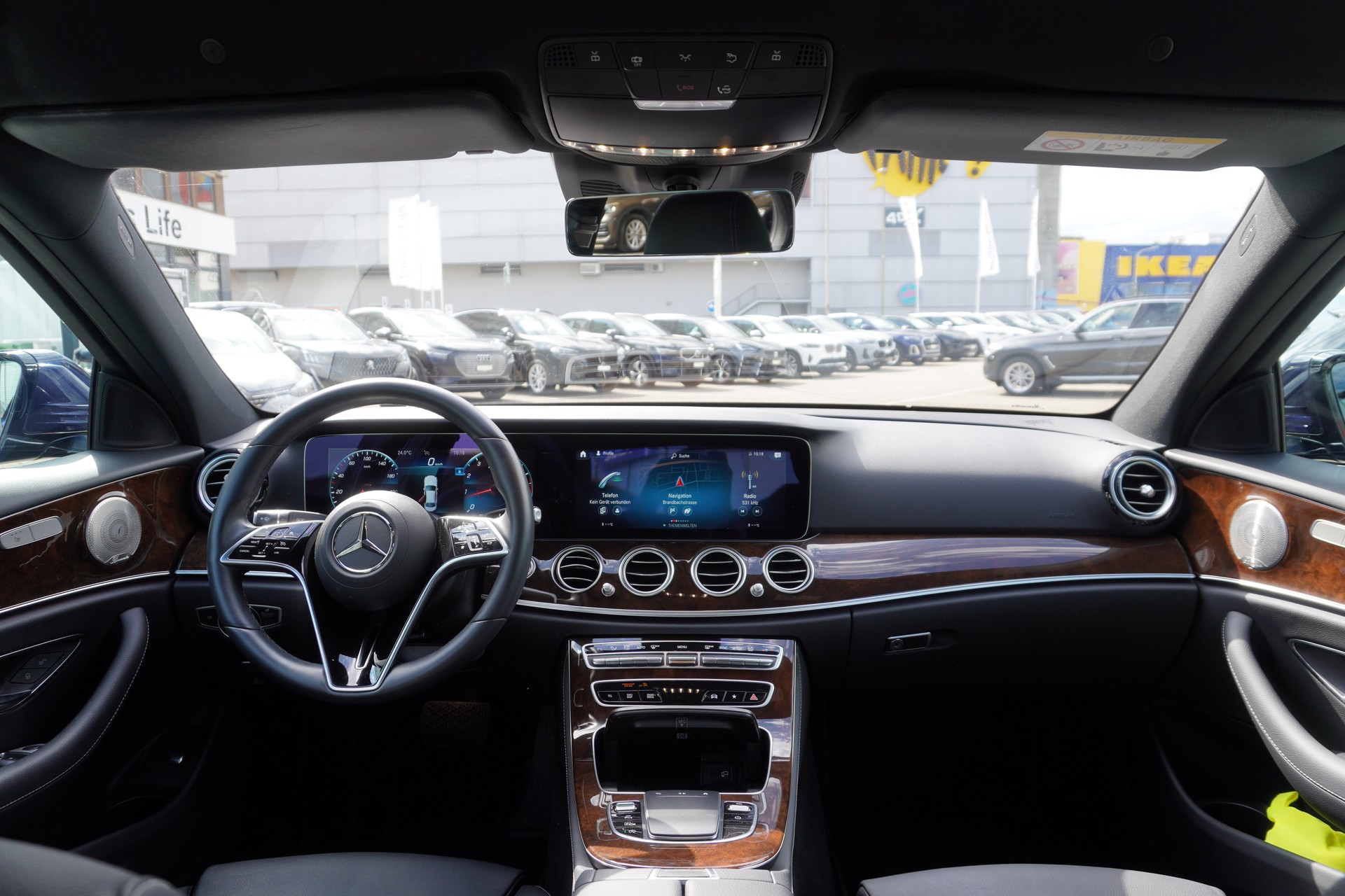 MERCEDES-BENZ E 300 Avantgarde 9G-Tronic-image-15