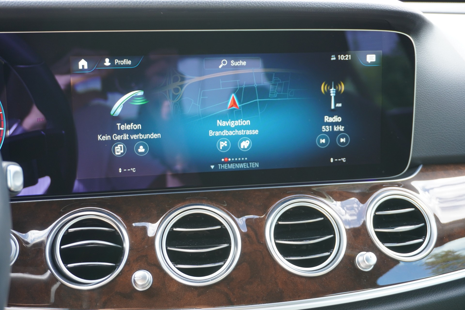 MERCEDES-BENZ E 300 Avantgarde 9G-Tronic-image-21