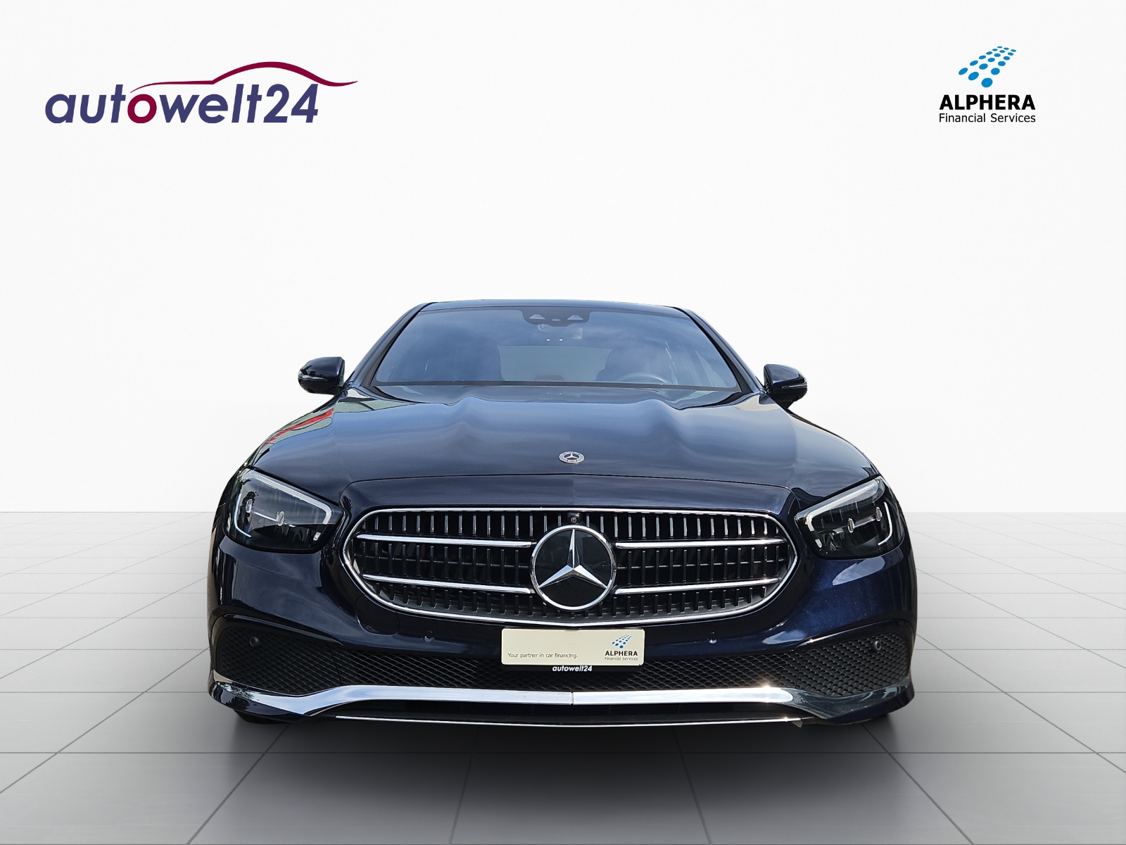 MERCEDES-BENZ E 300 Avantgarde 9G-Tronic-showroom-element-1