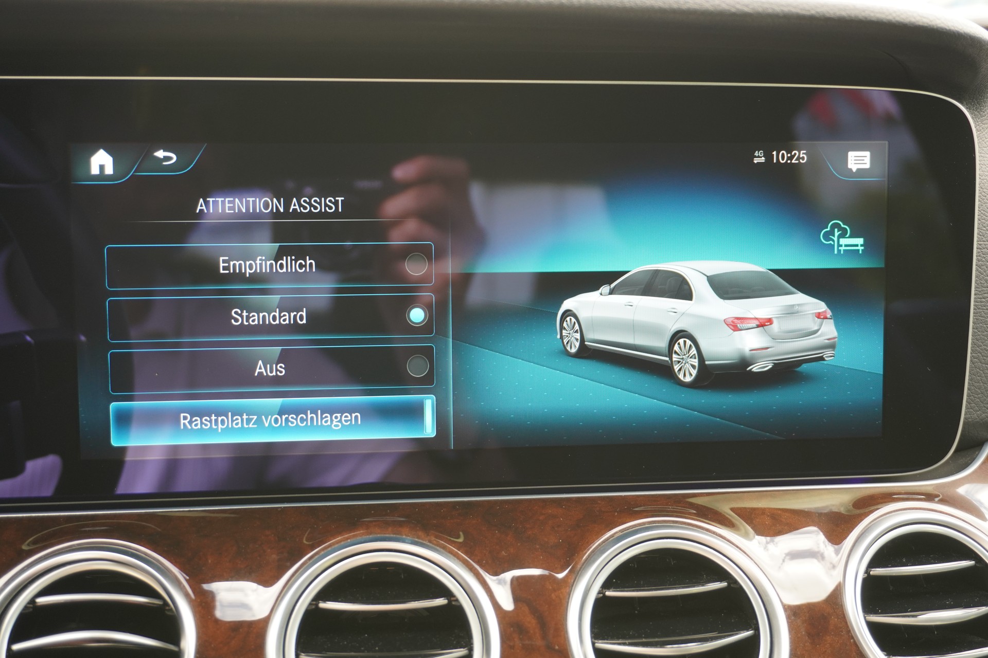 MERCEDES-BENZ E 300 Avantgarde 9G-Tronic-image-30