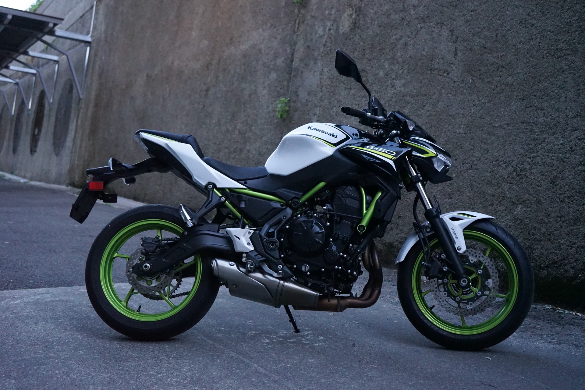 KAWASAKI Z 650 (35kW)-image-1