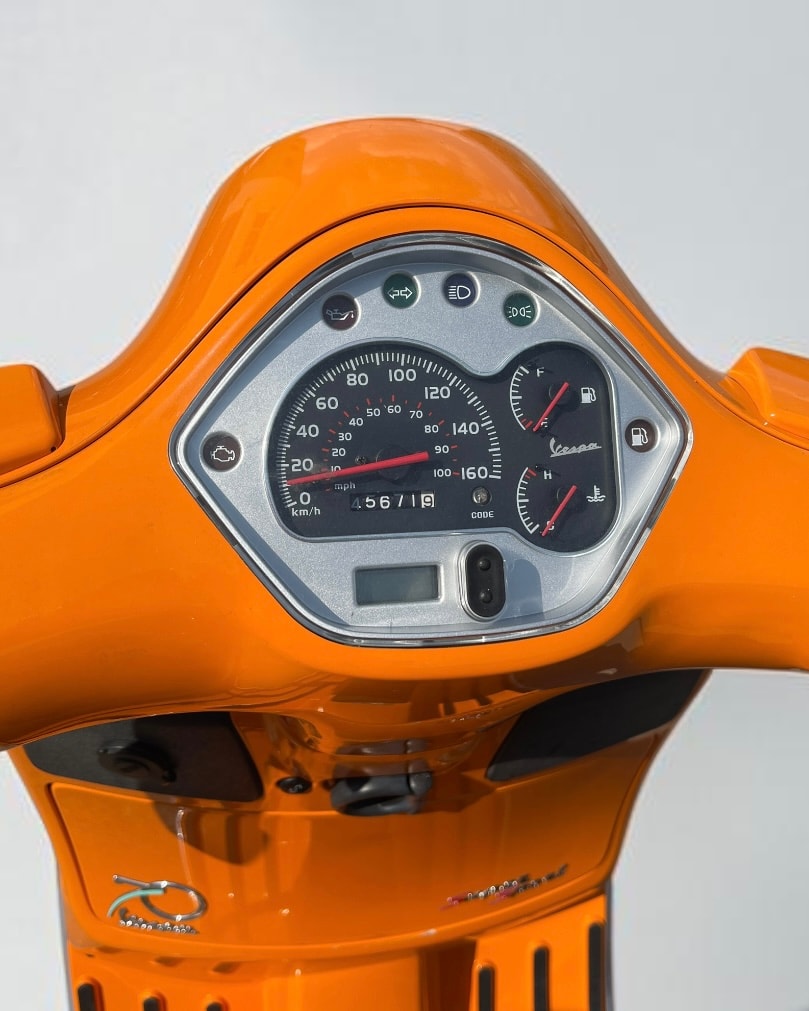PIAGGIO Vespa GTS Super 300 i.e-image-3