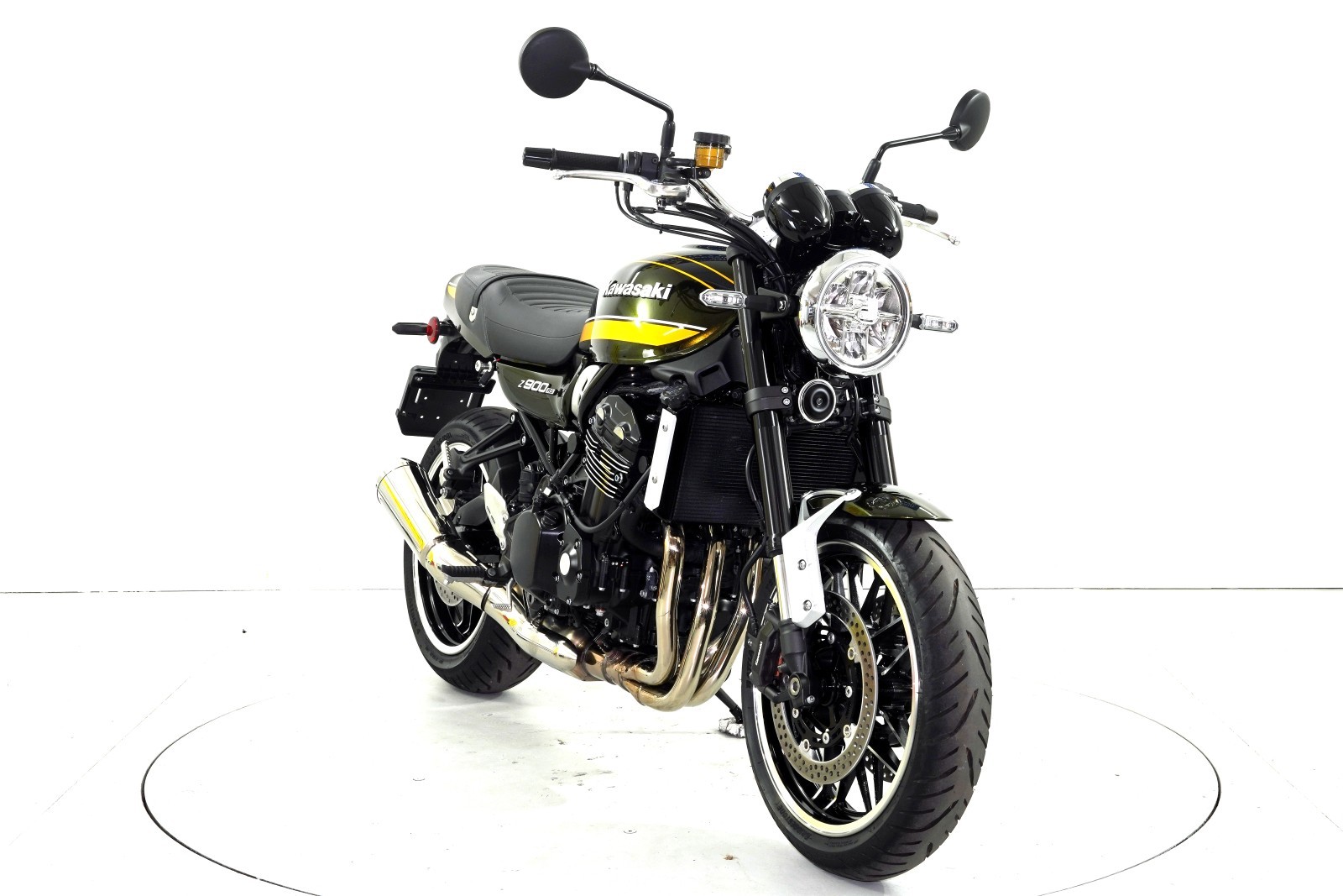 KAWASAKI Z 900 RS-showroom-element-1