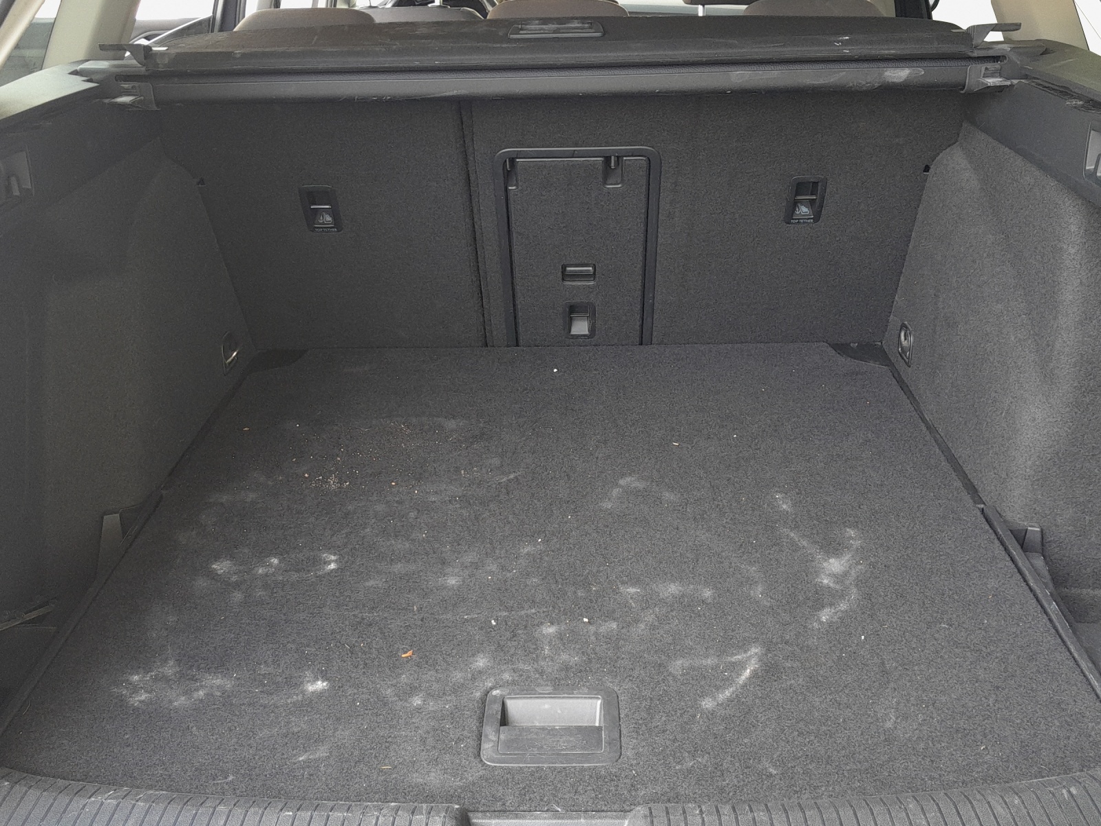 VW Golf Variant 2.0 TSI R-Line DSG 4Motion-image-12