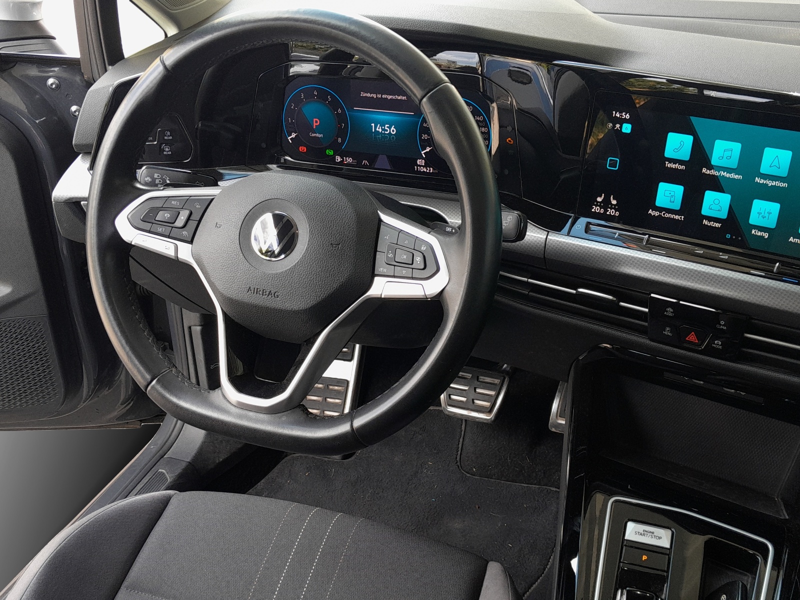 VW Golf Variant 2.0 TSI R-Line DSG 4Motion-image-8