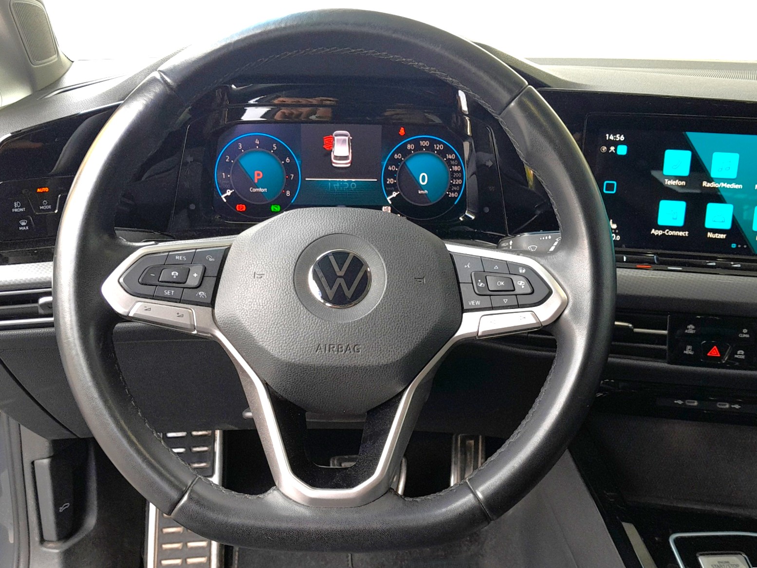 VW Golf Variant 2.0 TSI R-Line DSG 4Motion-image-9