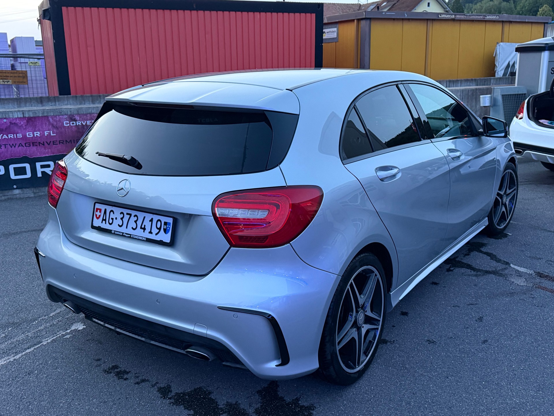MERCEDES-BENZ A 200 AMG Line-image-1