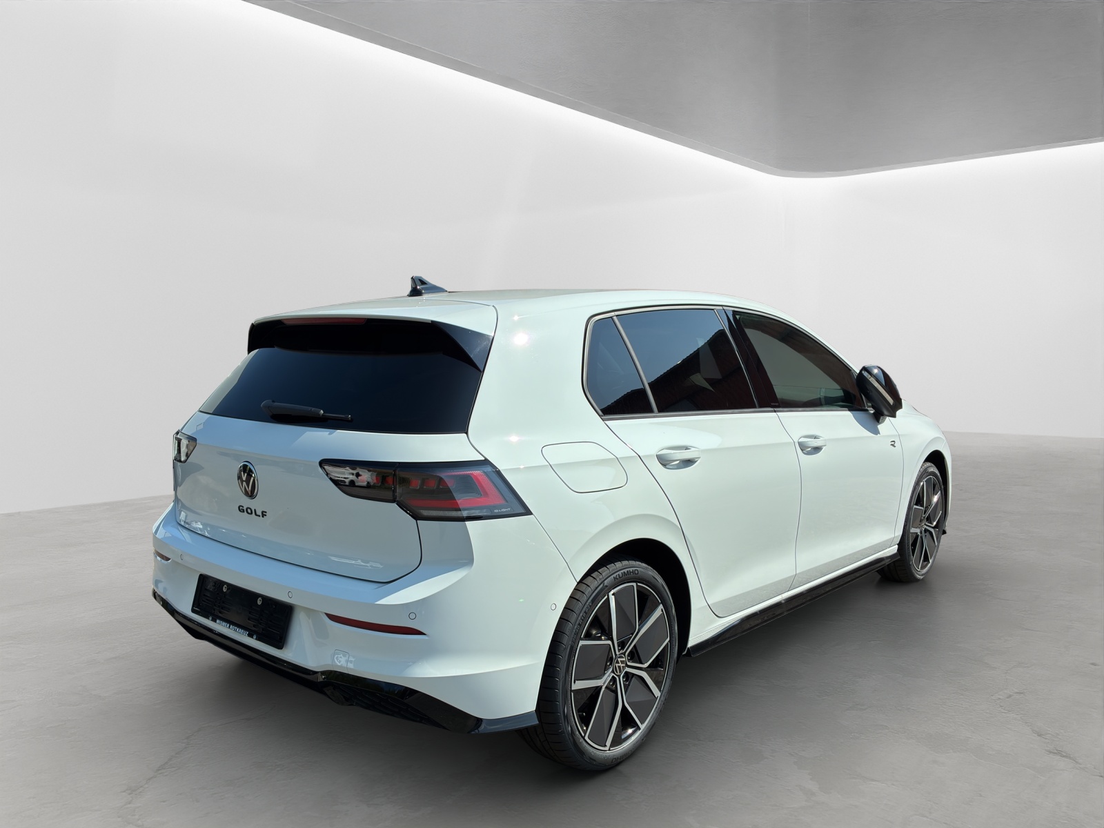 VW Golf 1.5 e TSI mHEV R-Line DSG-image-3