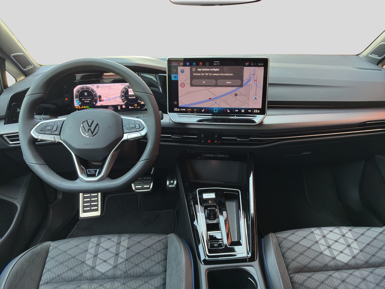 VW Golf 1.5 e TSI mHEV R-Line DSG-image-6