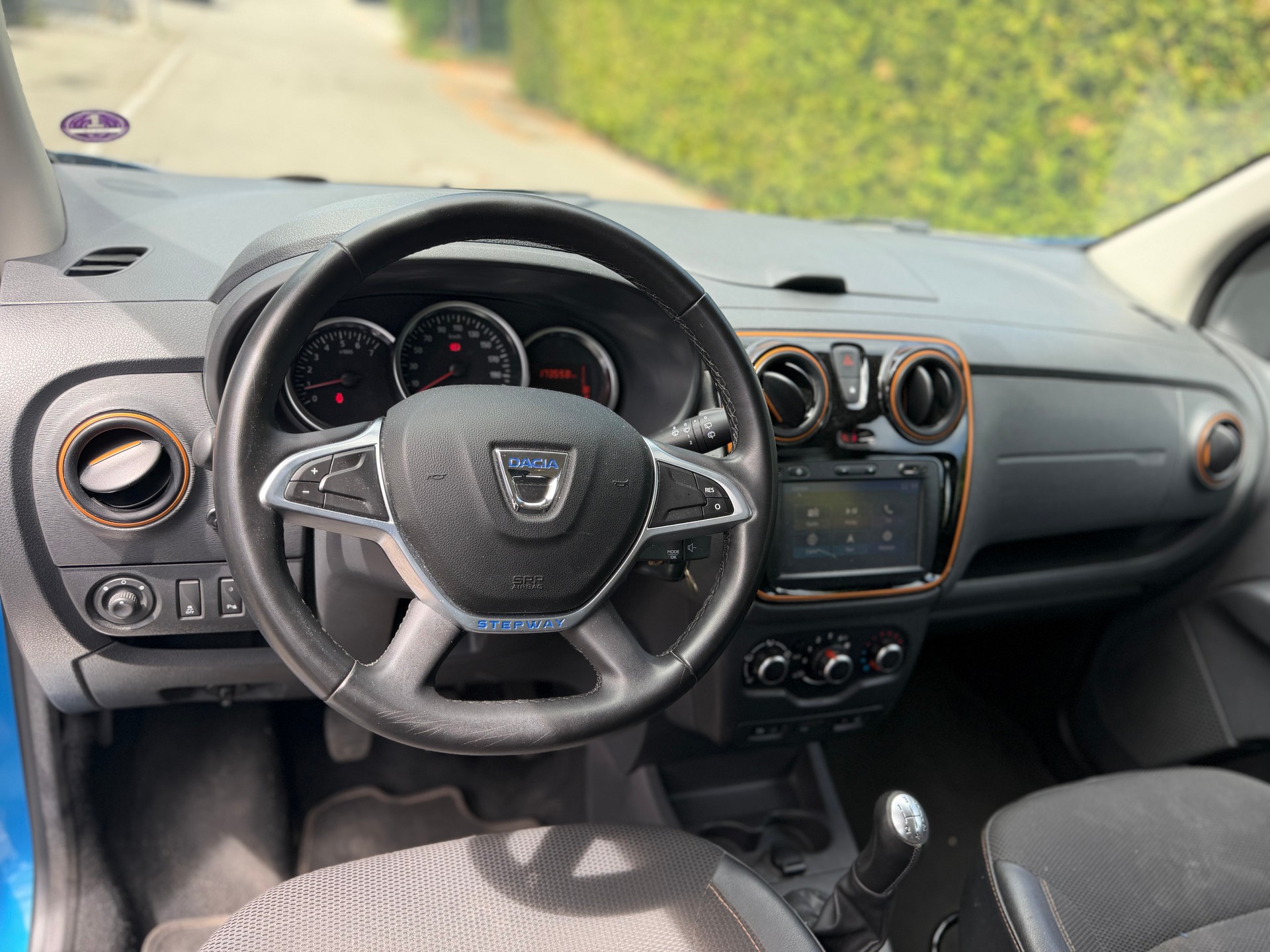 DACIA Lodgy 1.2 T Stepway 7PL-image-8