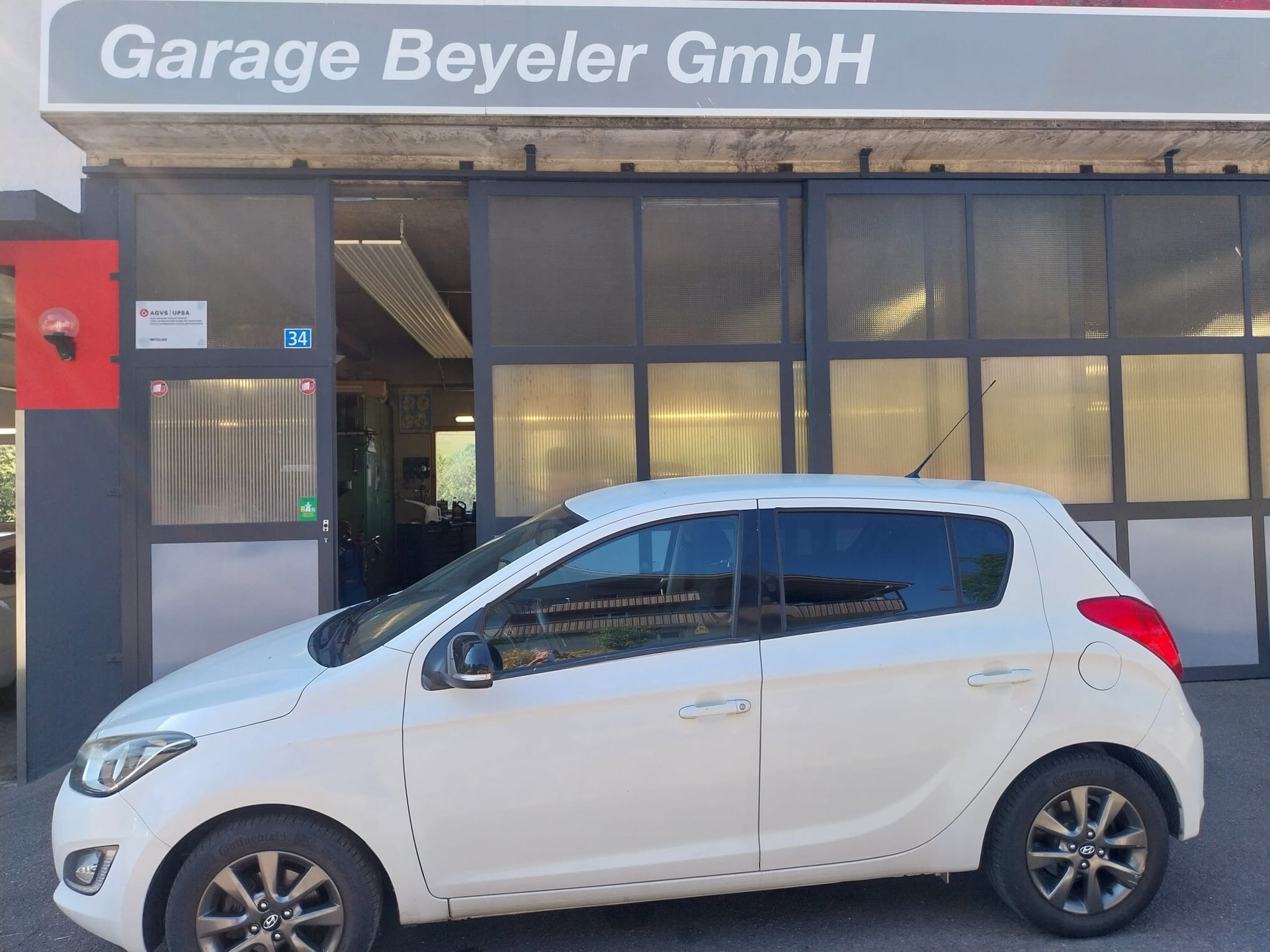 HYUNDAI 1.2 Comfort-image-1