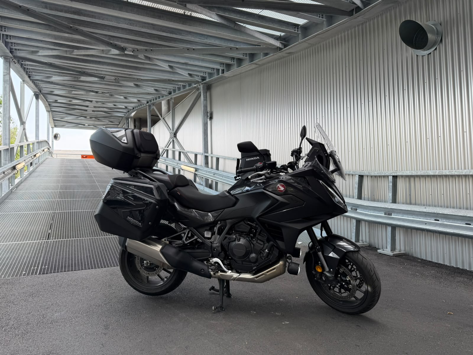 HONDA NT 1100