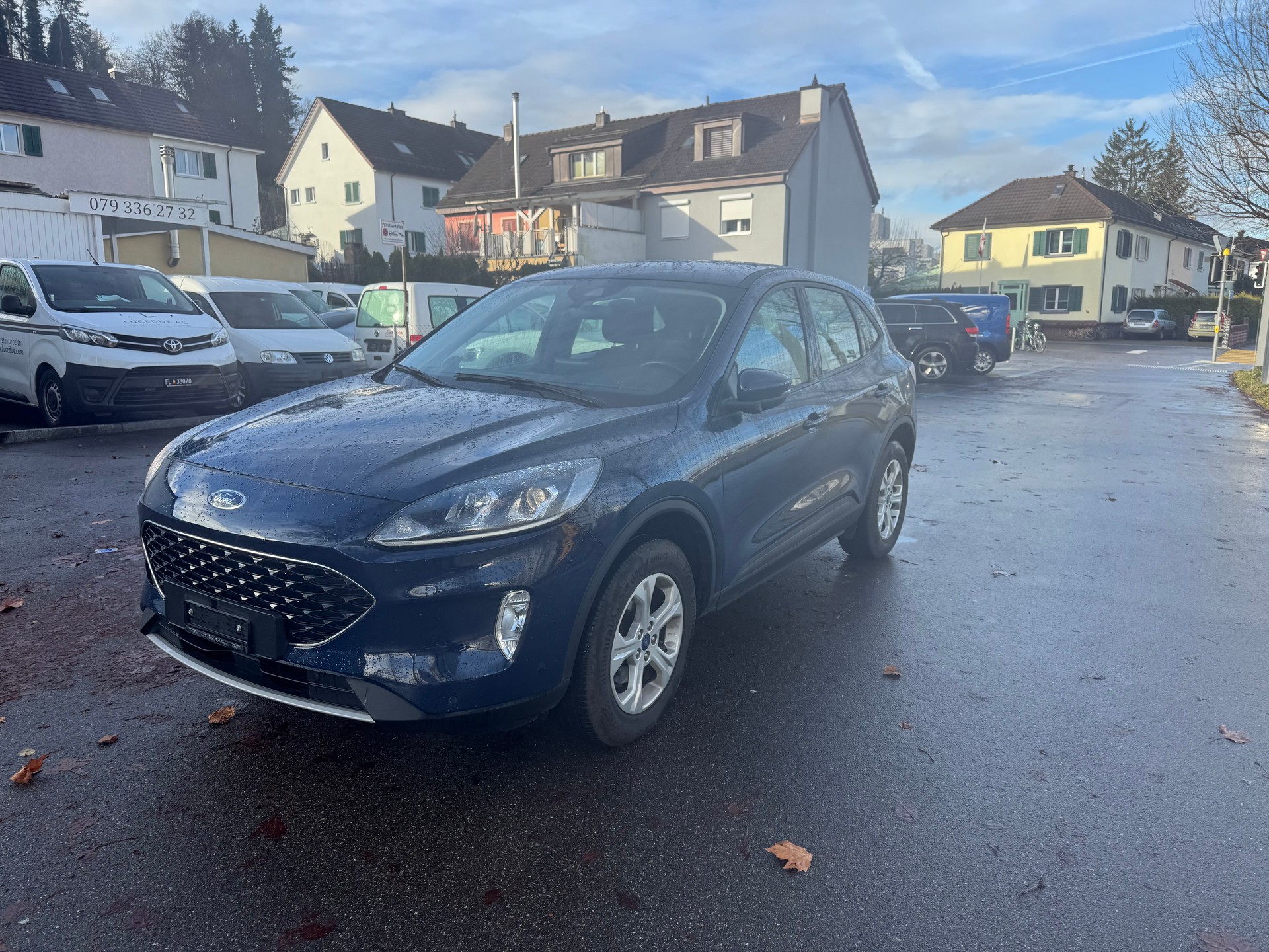 FORD Kuga 2.5 FHEV Titanium 4WD-image-0