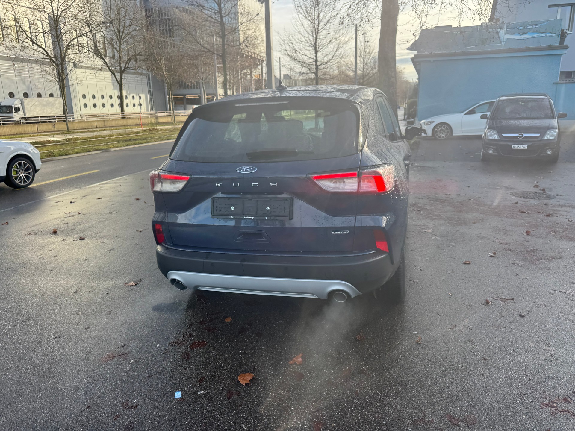 FORD Kuga 2.5 FHEV Titanium 4WD-image-5