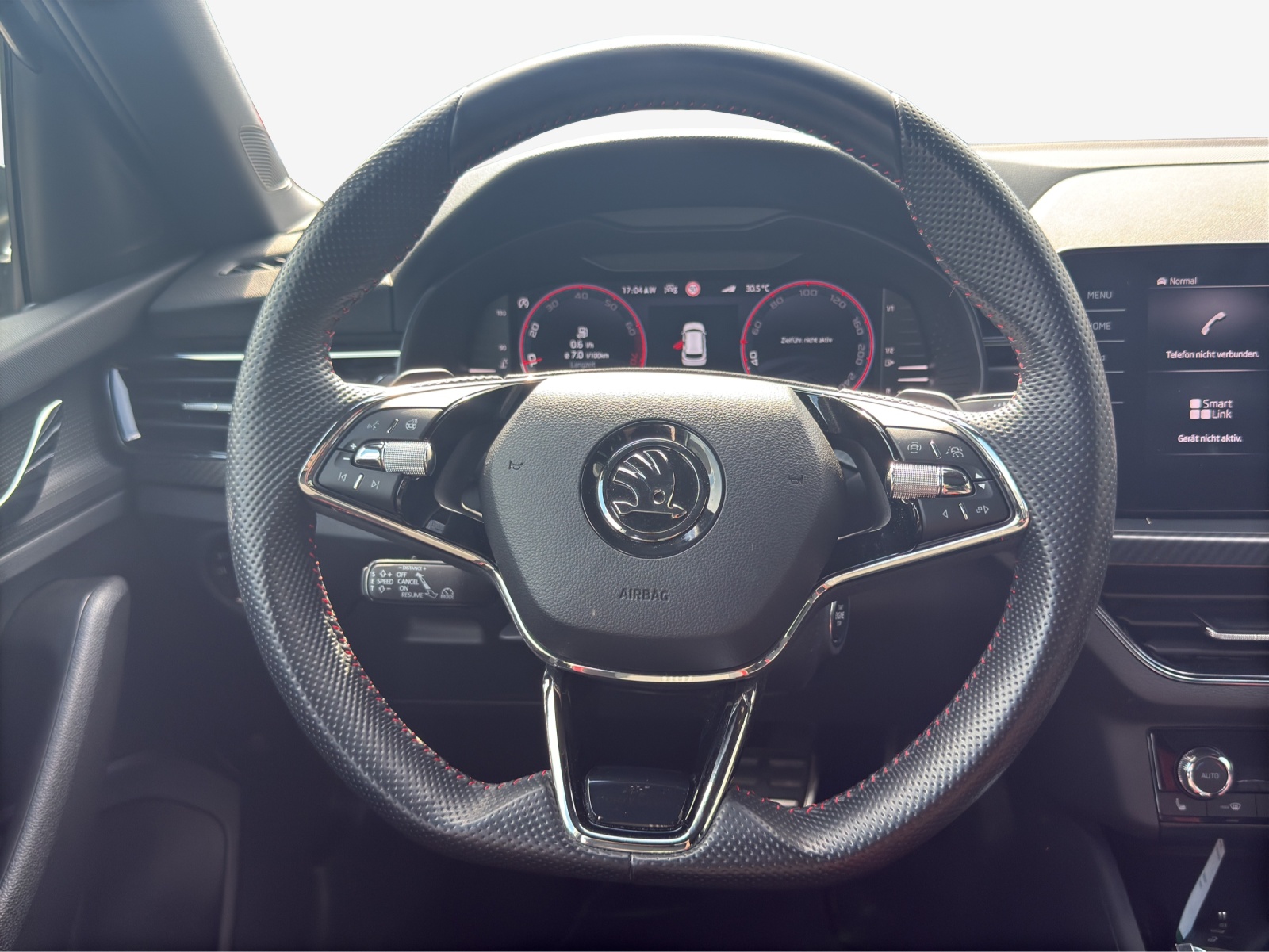 SKODA Kamiq 1.0 TSI Monte Carlo DSG-image-9