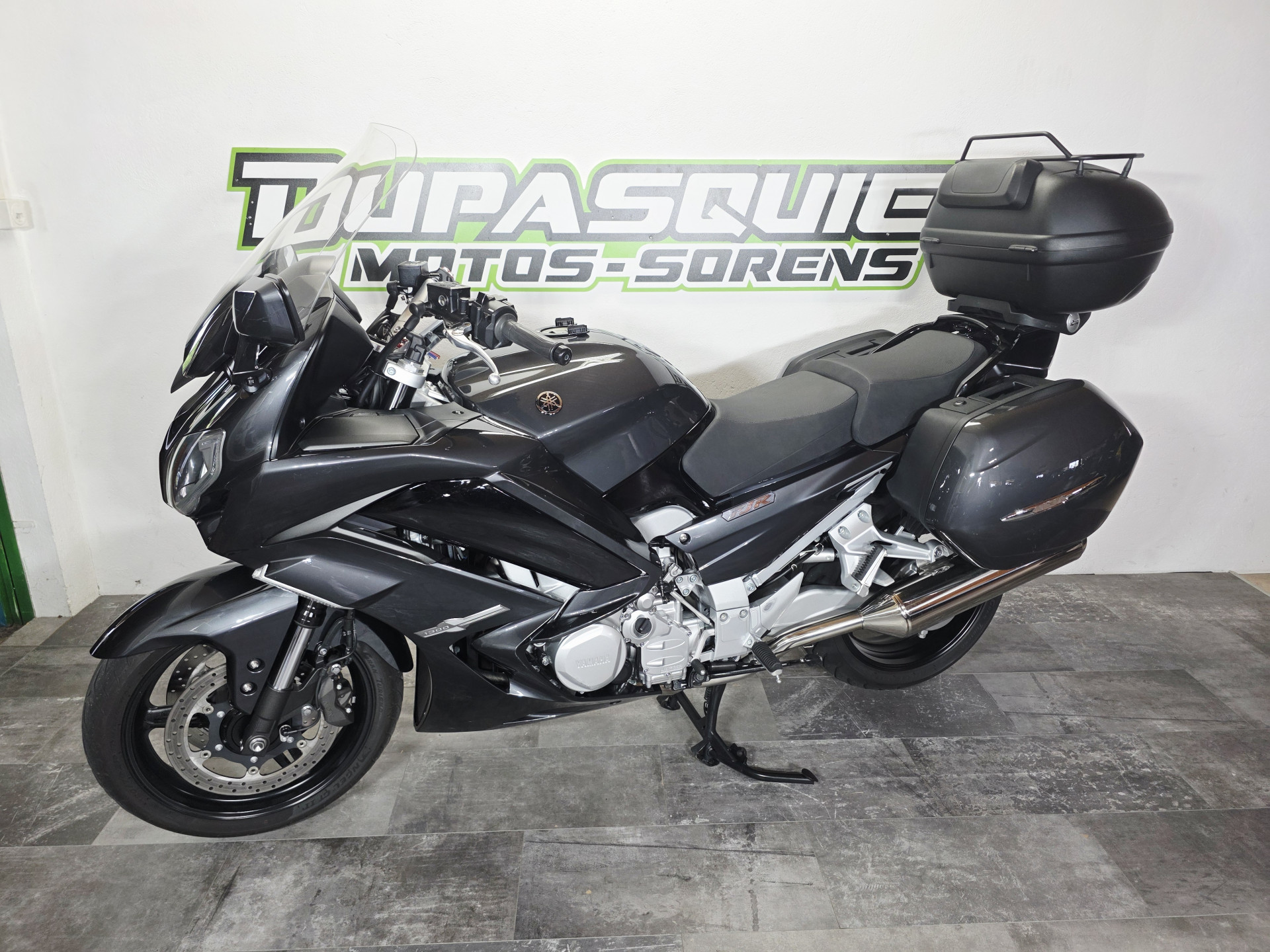 YAMAHA FJR 1300 AE-showroom-element-1