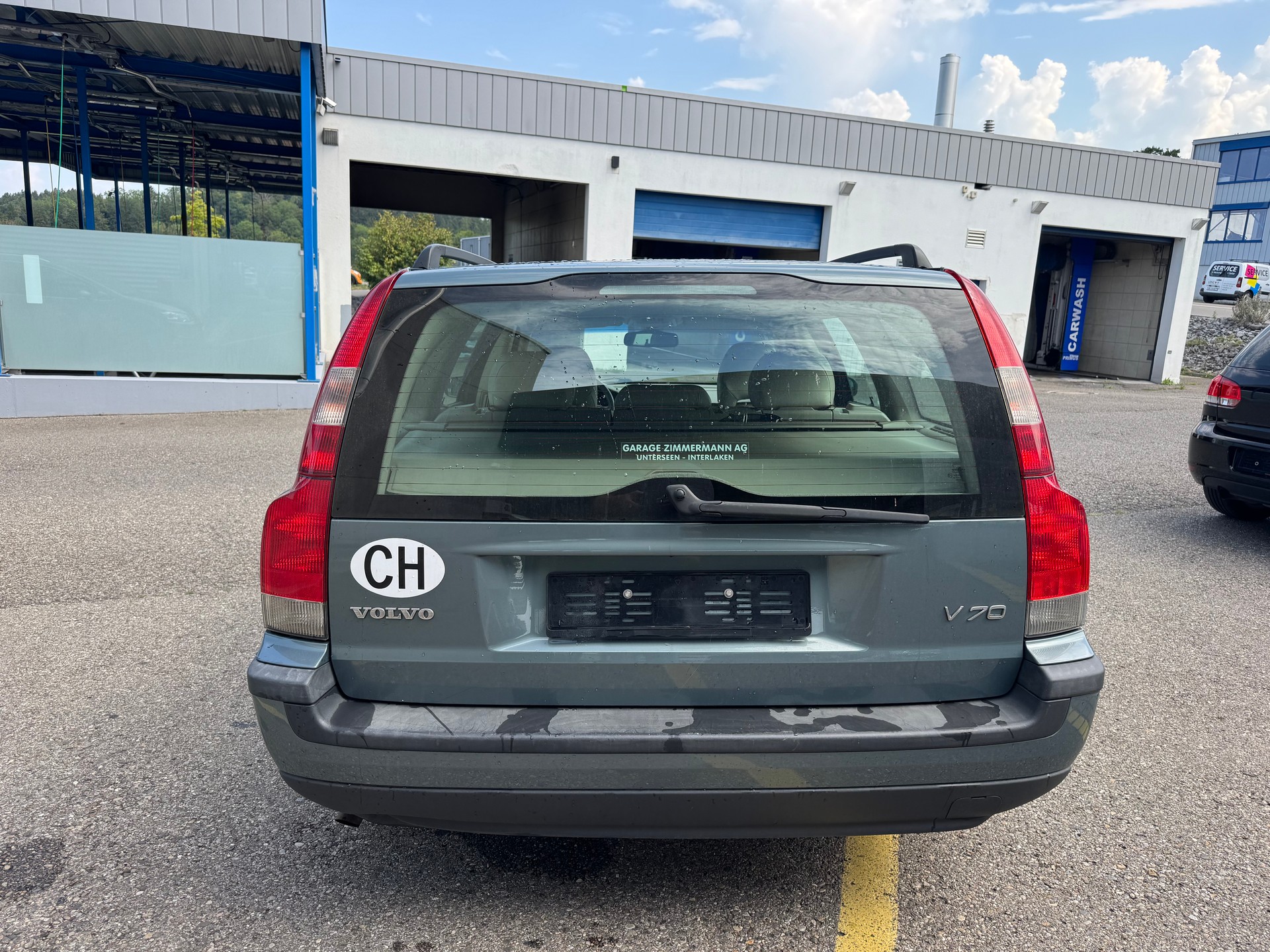 VOLVO V70 2.4-image-3