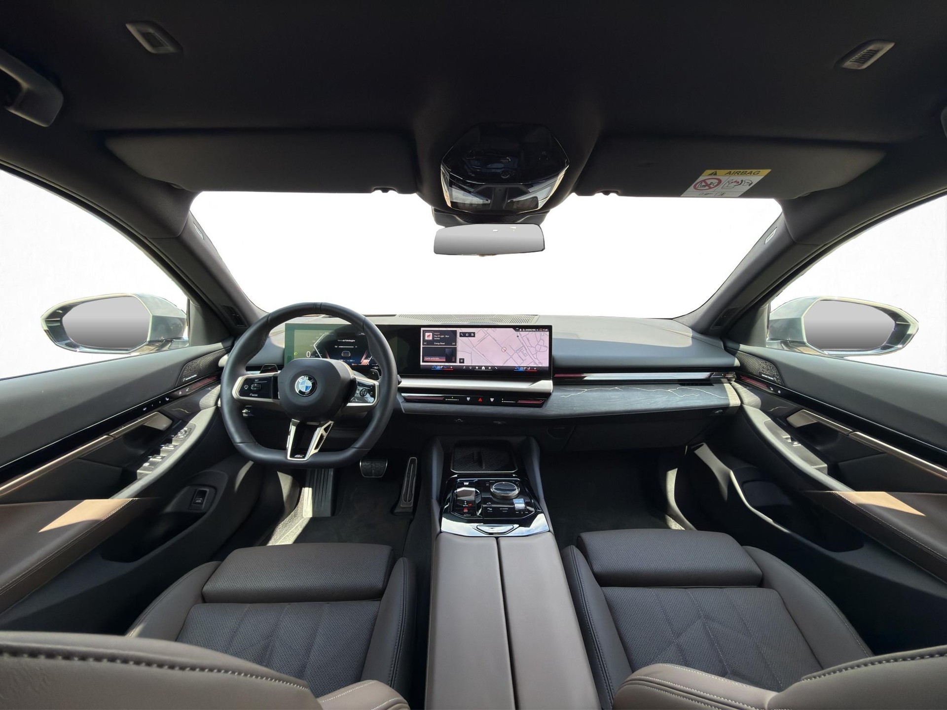 BMW 540d xDrive Touring M Sport Pro * ICONIC GLOW * BELÜFTETE SITZE * AHK * BMW INDIVIDUAL FELGEN *-image-17