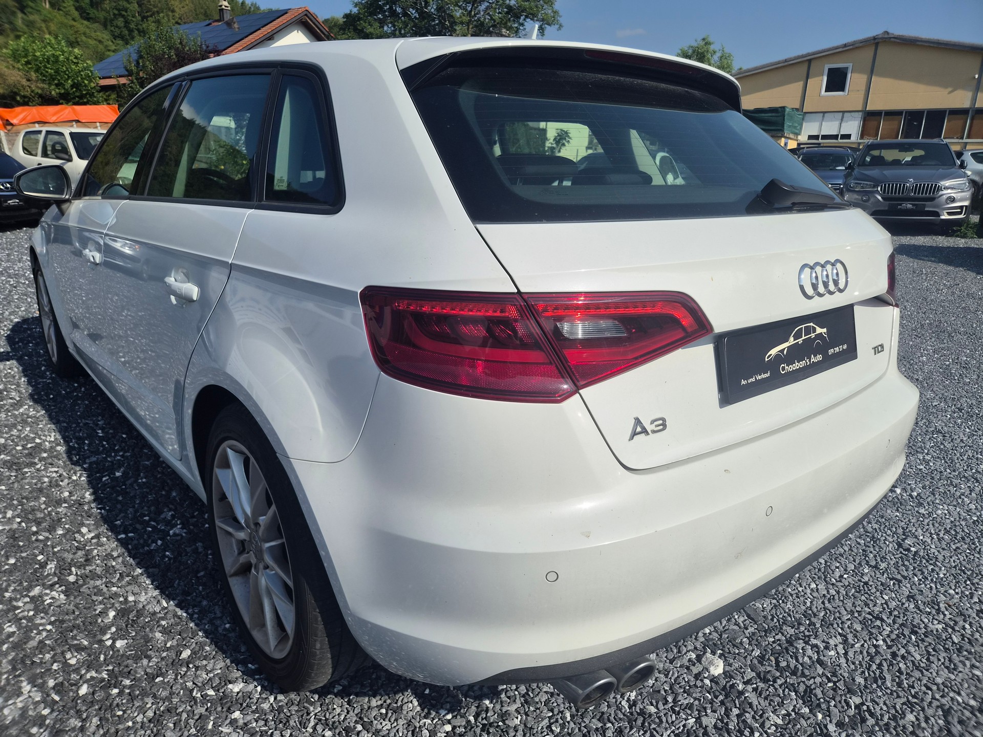 AUDI A3 Sportback 2.0 TDI Attraction S-tronic-image-9