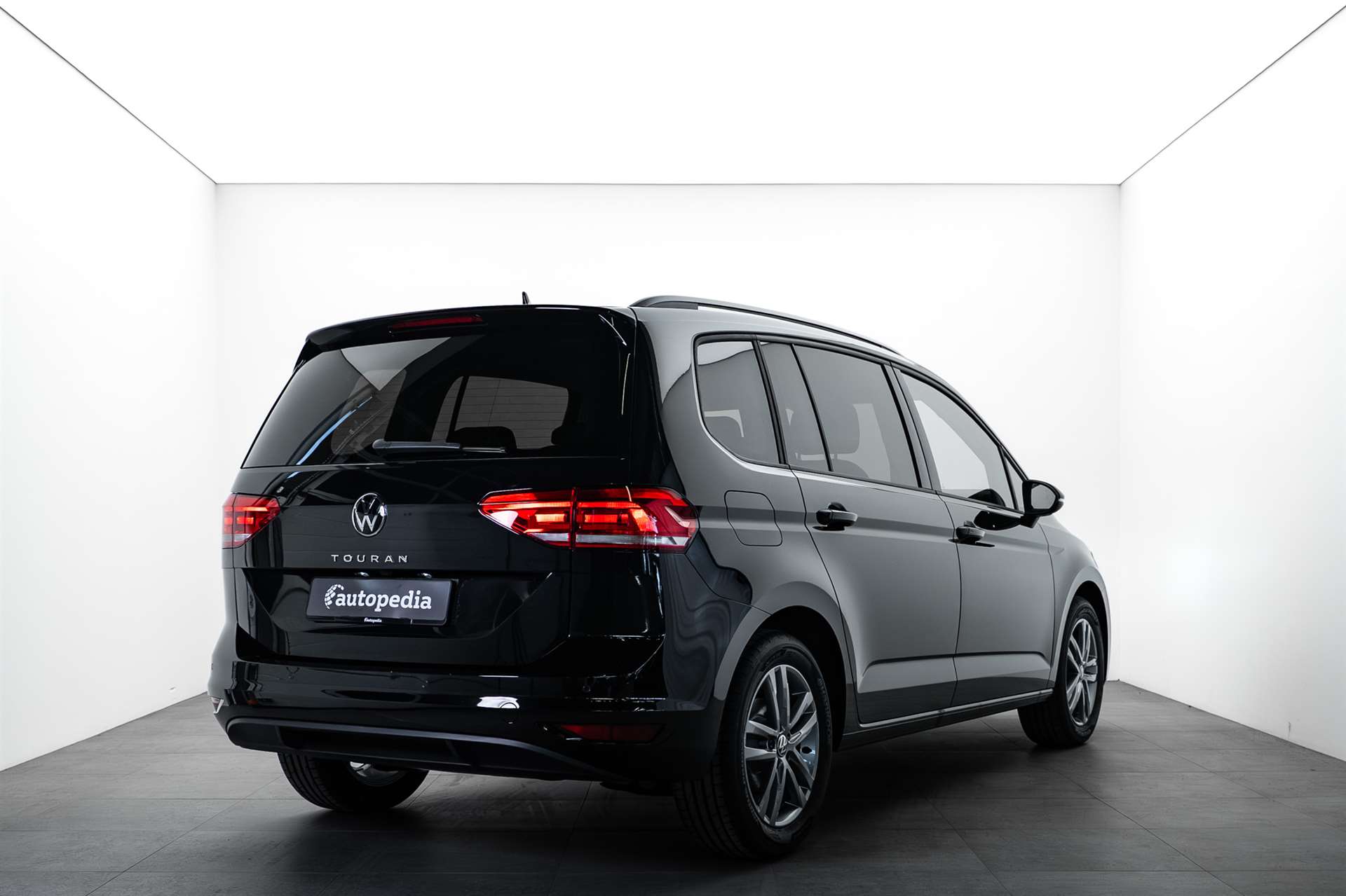 VW VW Touran 1.5 TSi DSG-Automat 7-Plätzer-image-2