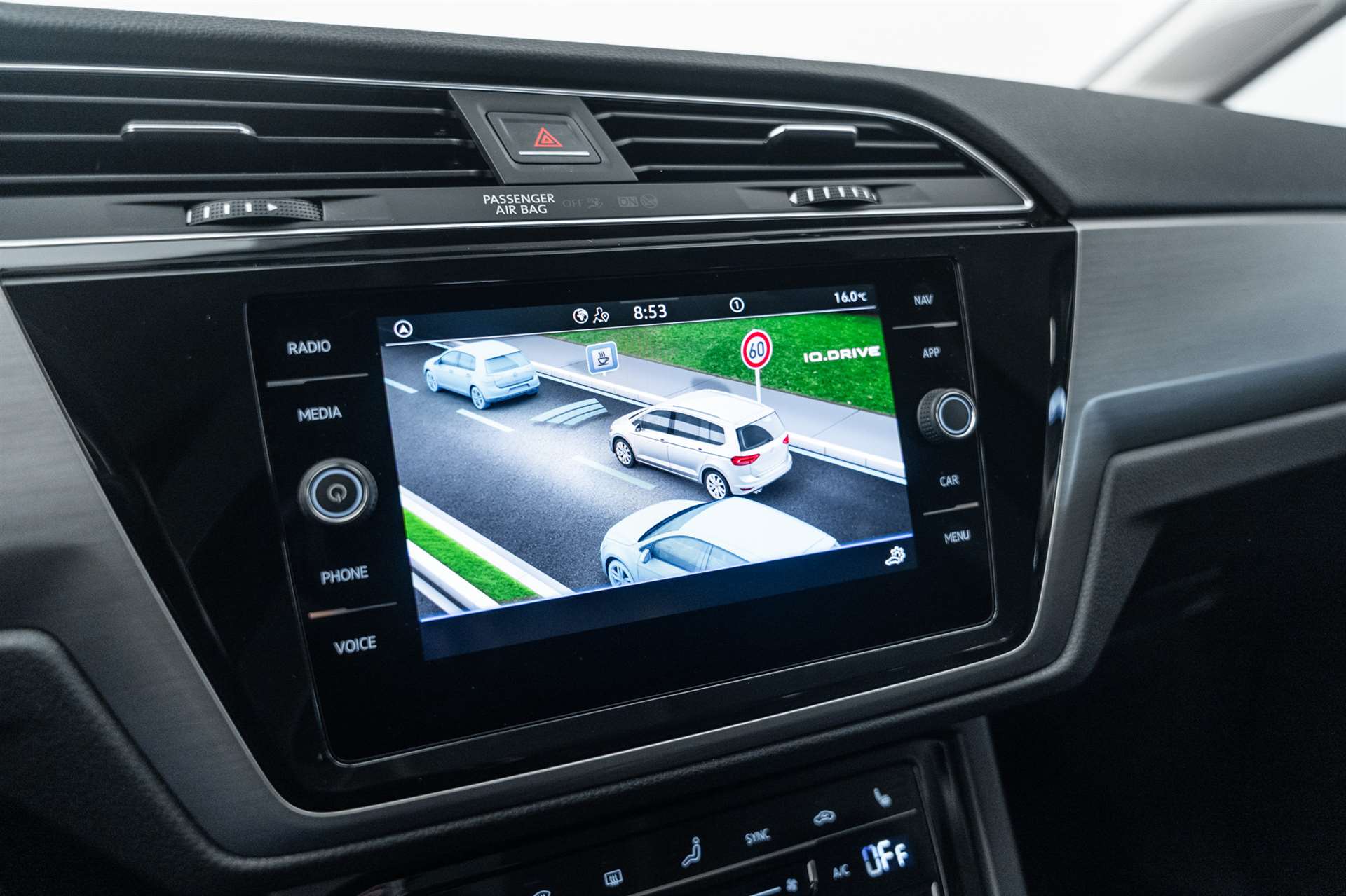VW VW Touran 1.5 TSi DSG-Automat 7-Plätzer-image-19