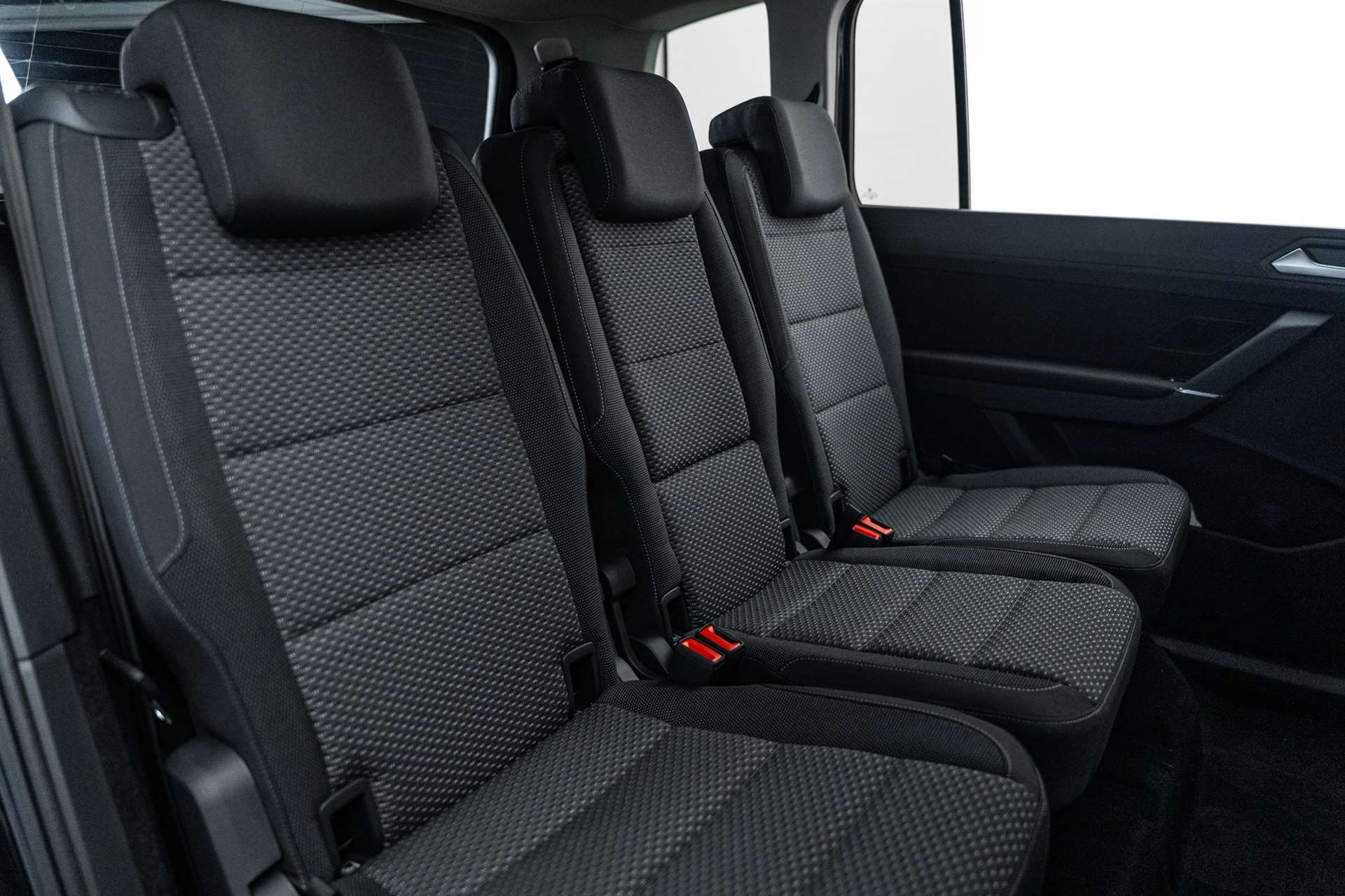 VW VW Touran 1.5 TSi DSG-Automat 7-Plätzer-image-10